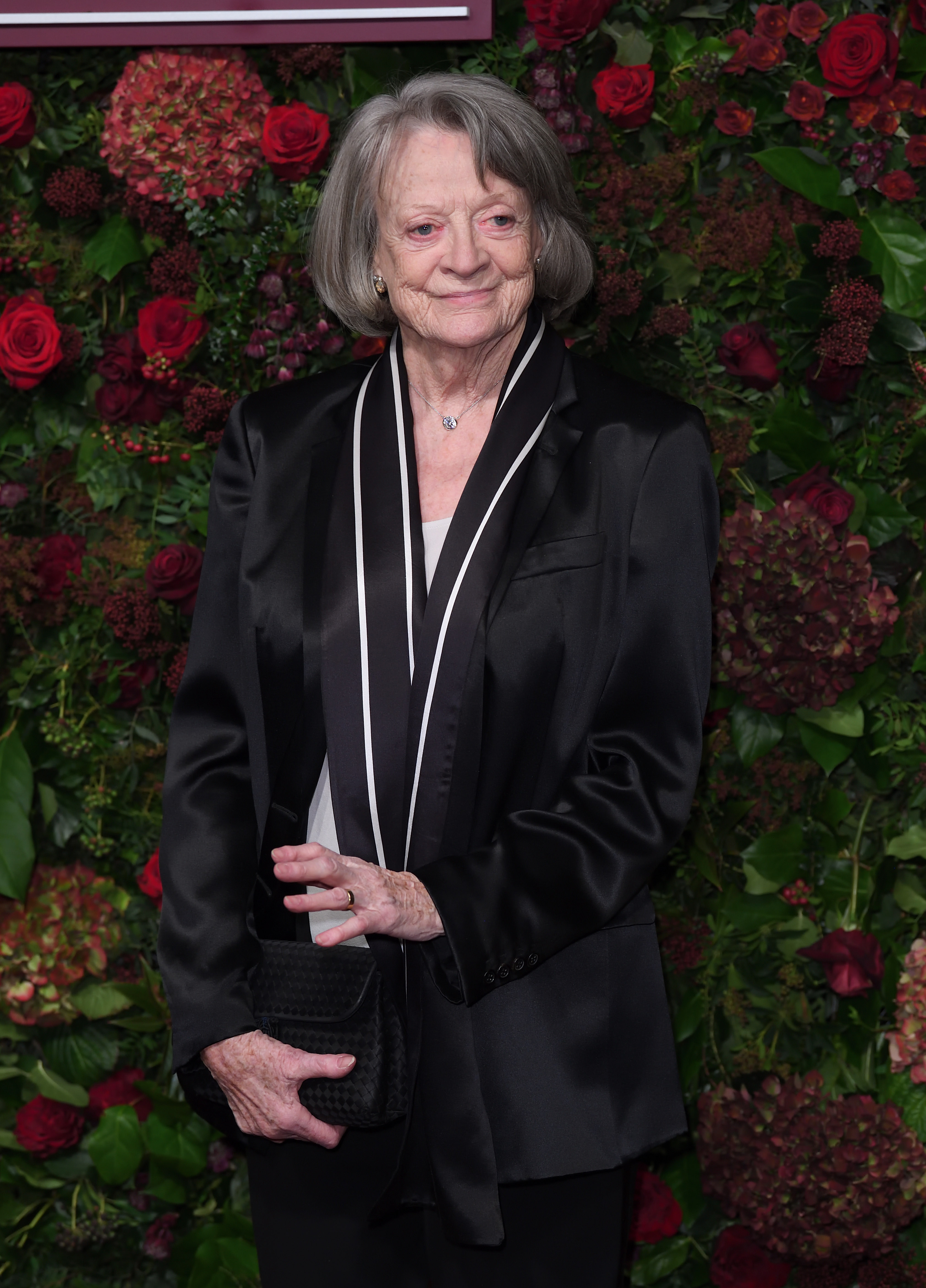 Maggie Smith asiste a la 65ª edición de los Premios Evening Standard de Teatro el 24 de noviembre de 2019, en Londres, Inglaterra | Fuente: Getty Images