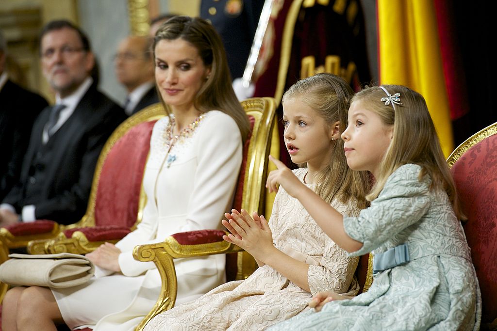 La reina Letizia junto a la princesa Leonor y la infanta Sofía.| Fuente: Getty Images
