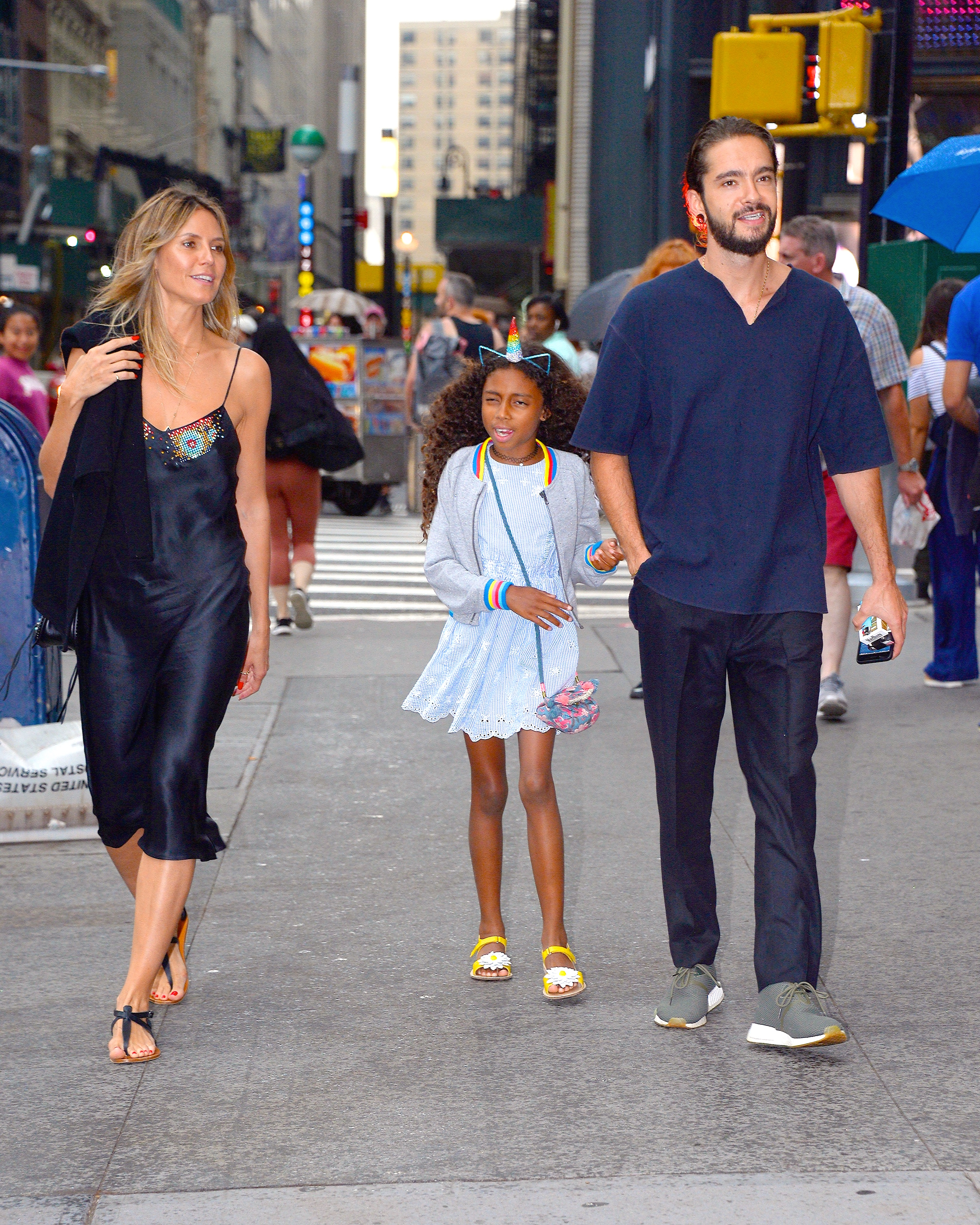 Heidi Klum vista con su hija Lou Samuel de paseo por Nueva York el 3 de julio de 2018 | Fuente: Getty Images