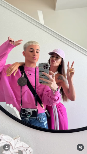 Florencia Peña compartió fotografías familiares junto a su hijo Juan Otero para celebrar su cumpleaños número 18 | Fuente: Instagram/flor_de_p