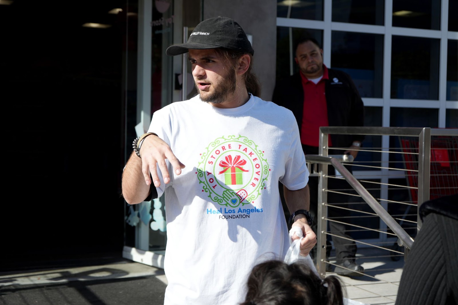 Prince Jackson en el evento navideño Heal LA para niños desfavorecidos el 19 de diciembre de 2024, en El Segundo, California | Fuente: Getty Images