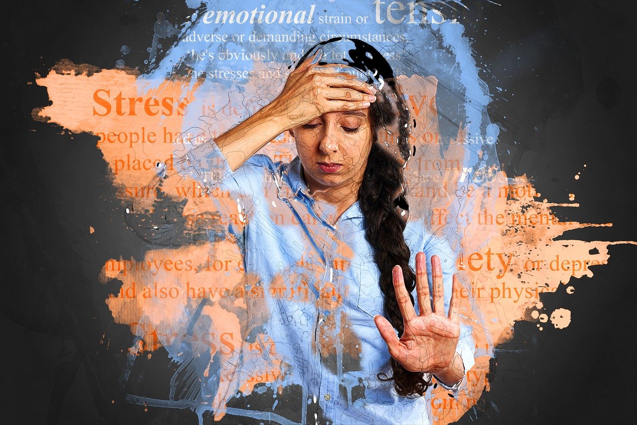 Mujer estresada. | Foto: Pixabay