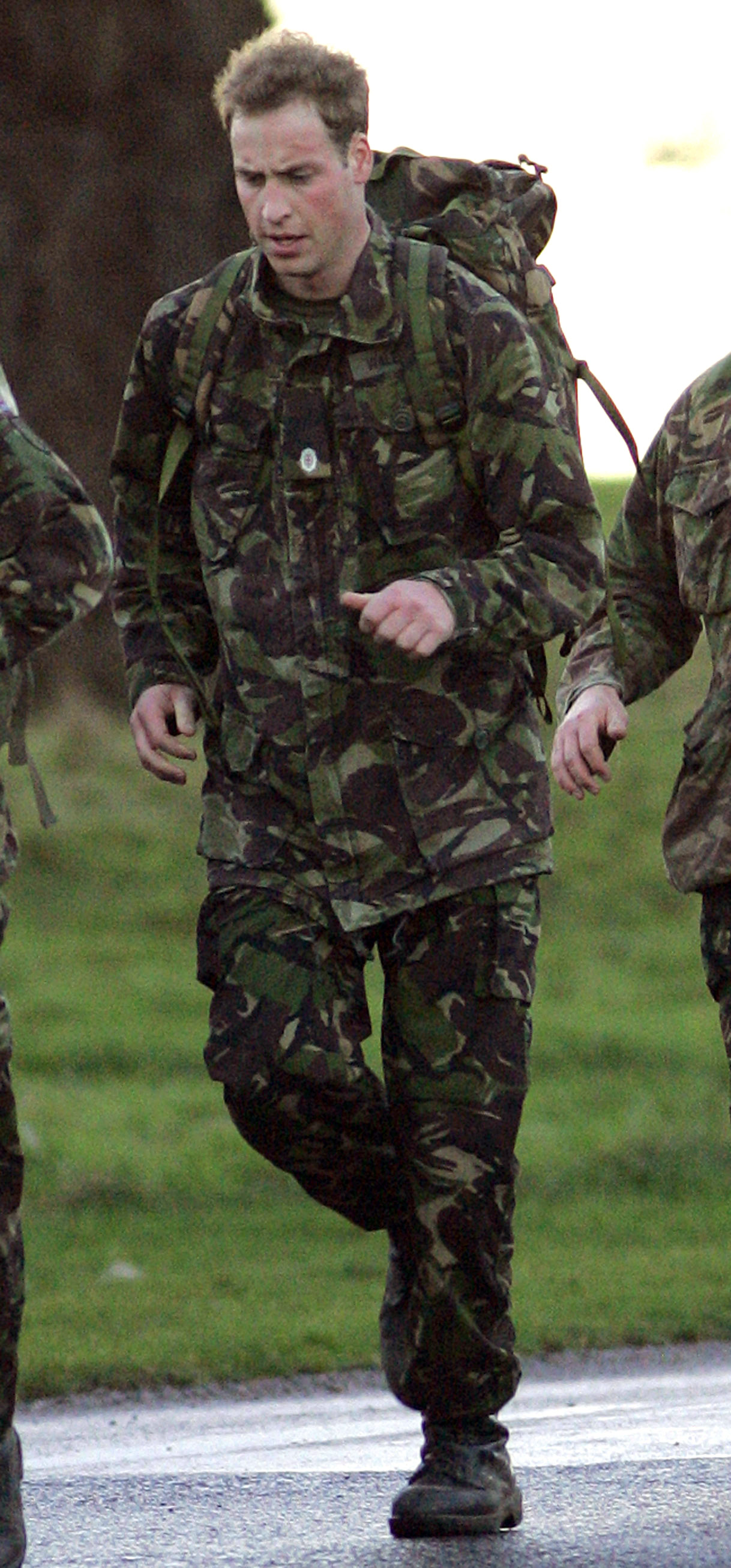 El príncipe William durante un entrenamiento del Ejército el 19 de enero de 2007, en Windsor, Inglaterra. | Fuente: Getty Images