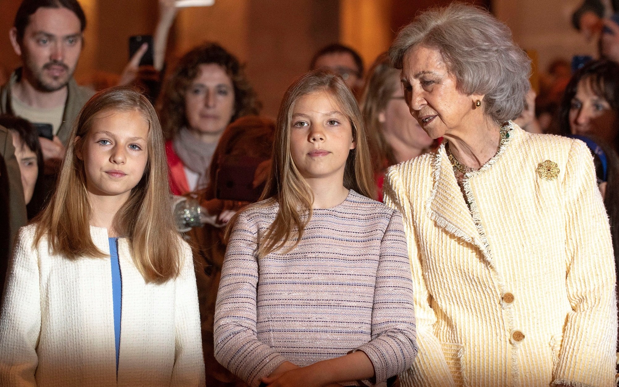 La Princesa Leonor de España, la Princesa Sofía de España y la Reina de Sofía de España en la misa de Pascua de Palma de Mallorca de 2019. || Fuente: Getty Images
