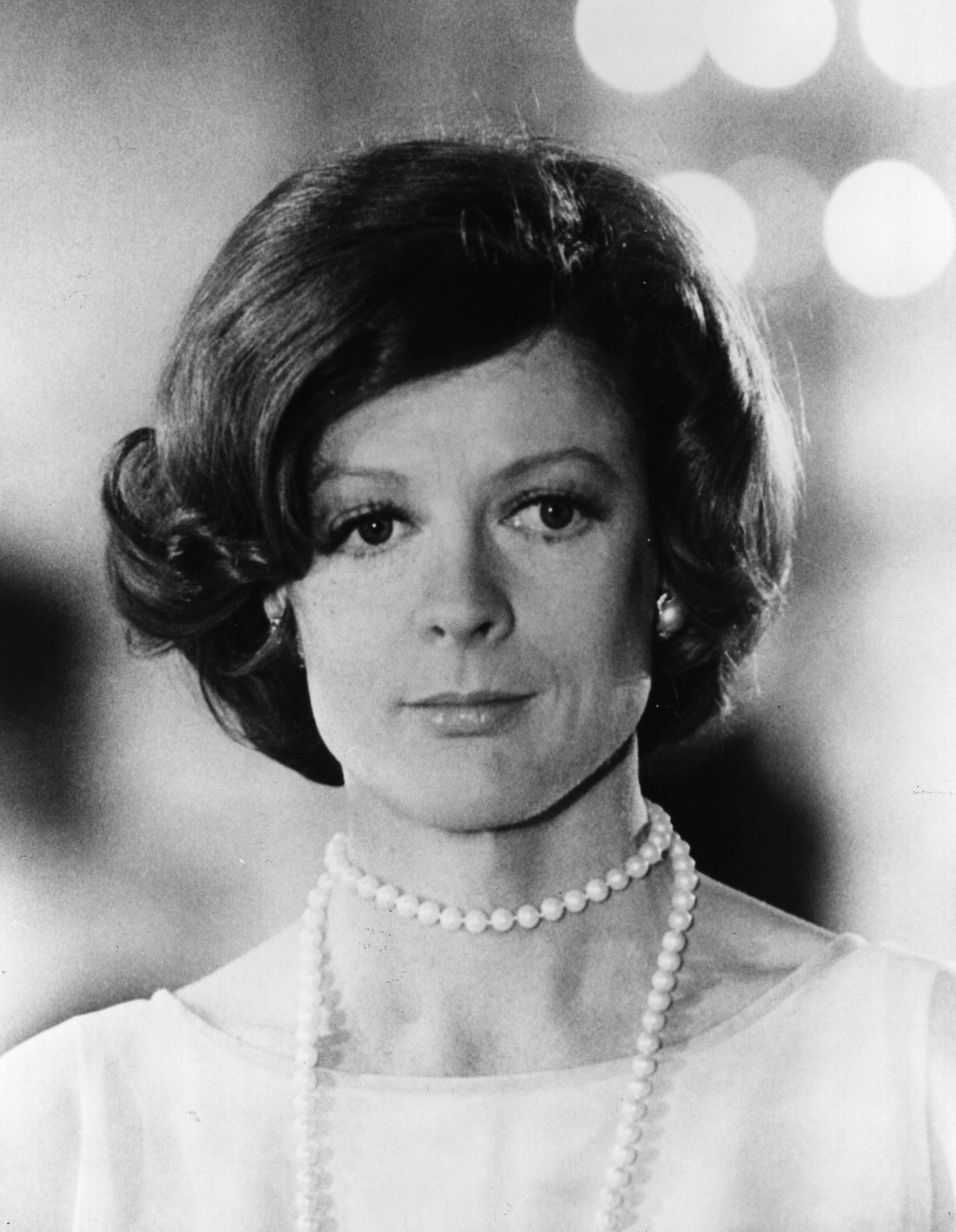 Maggie Smith fotografiada el 1 de enero de 1975 | Fuente: Getty Images