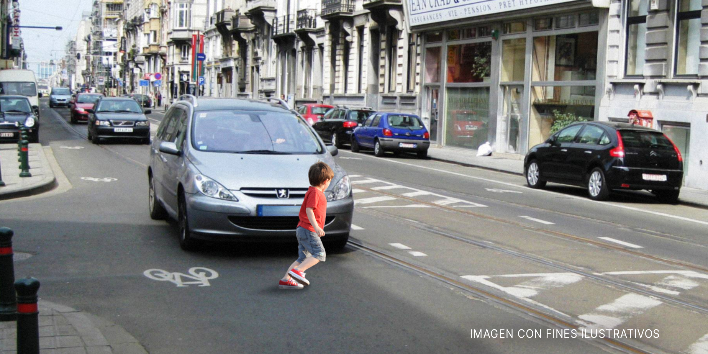 Niño corre frente a un vehículo | Foto: Shutterstock | Flickr.com/andynash (CC BY-SA 2.0)