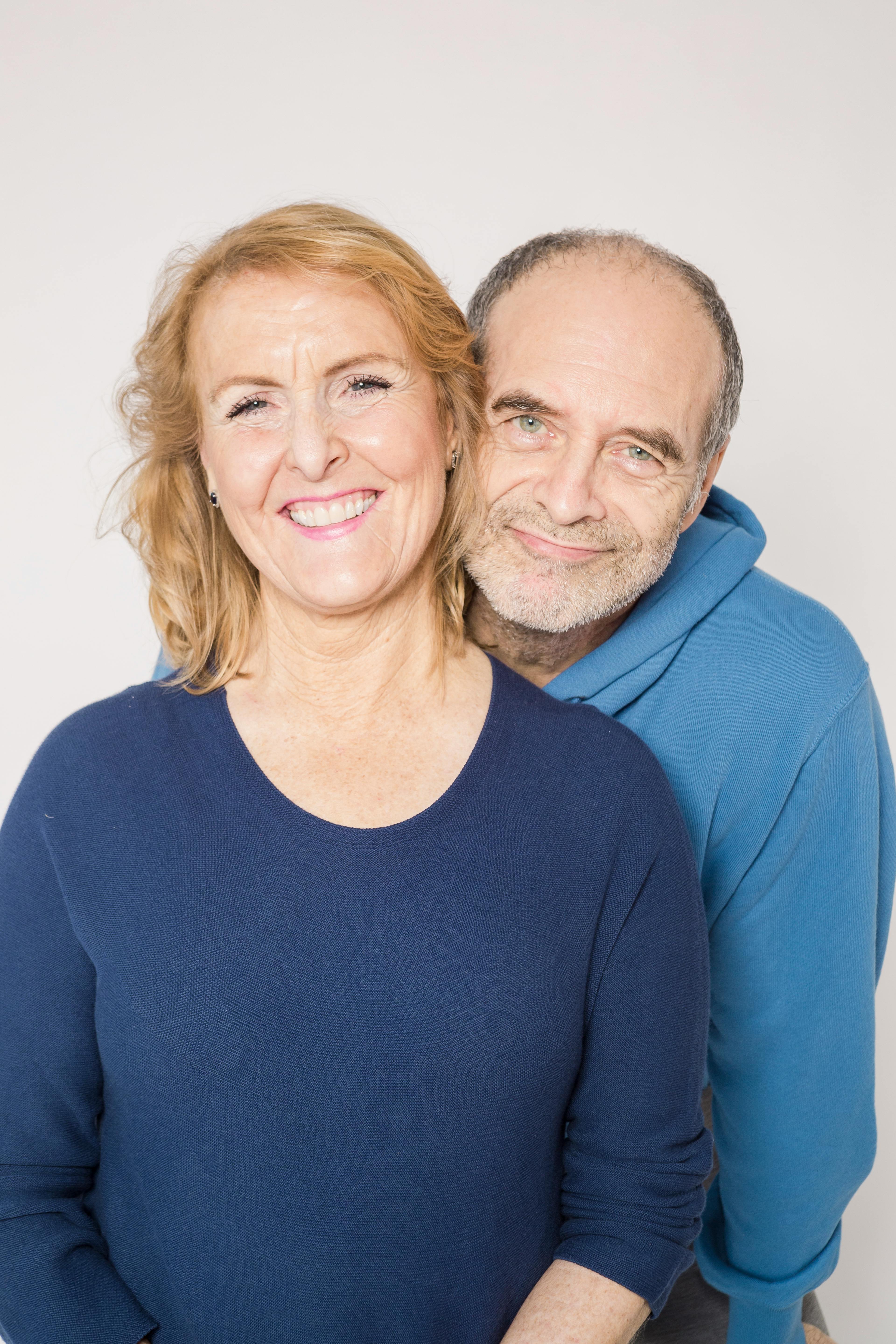 Una feliz pareja de ancianos | Fuente: Pexels