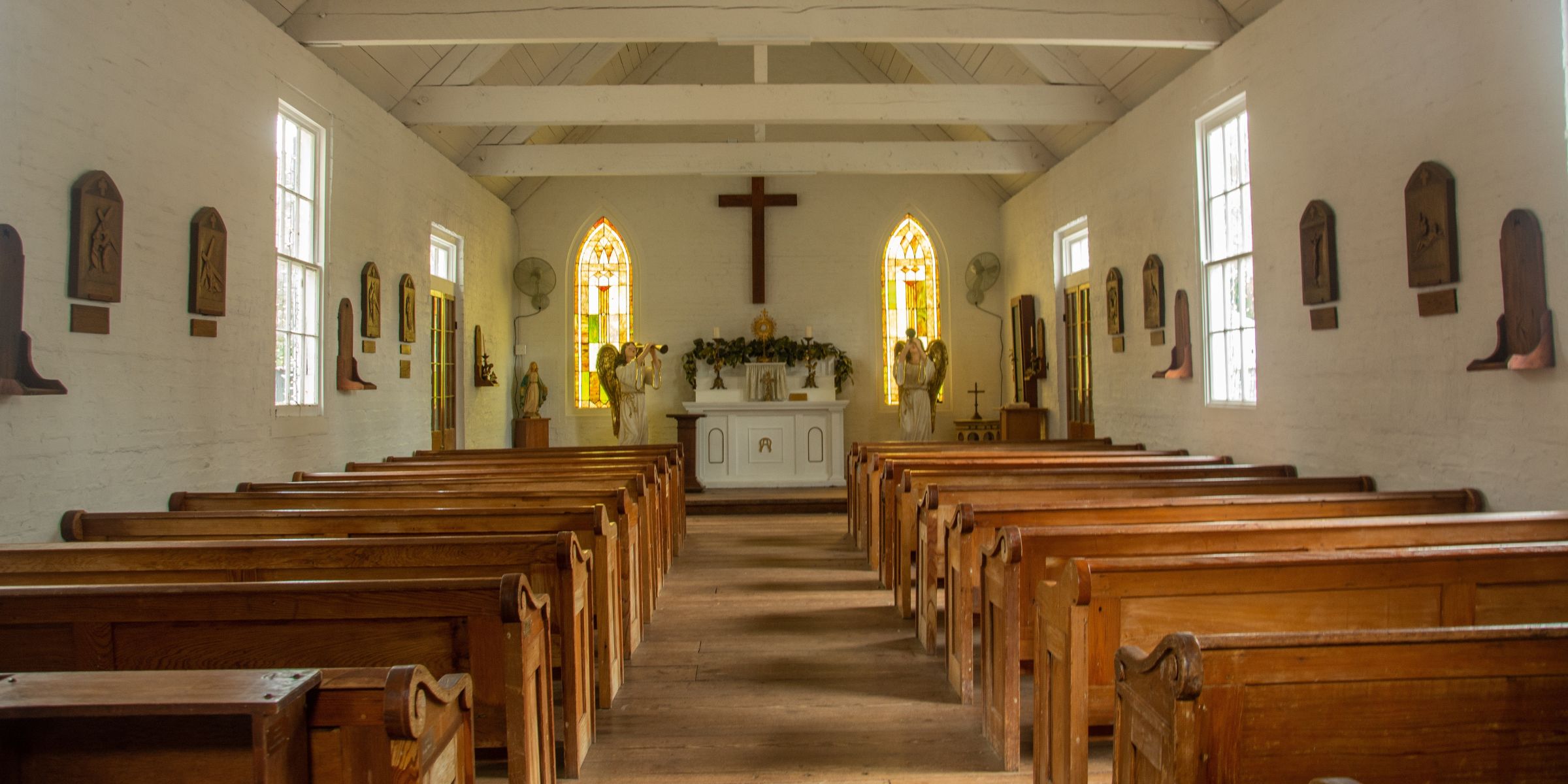 L'interno di una chiesa | Fonte: Shutterstock