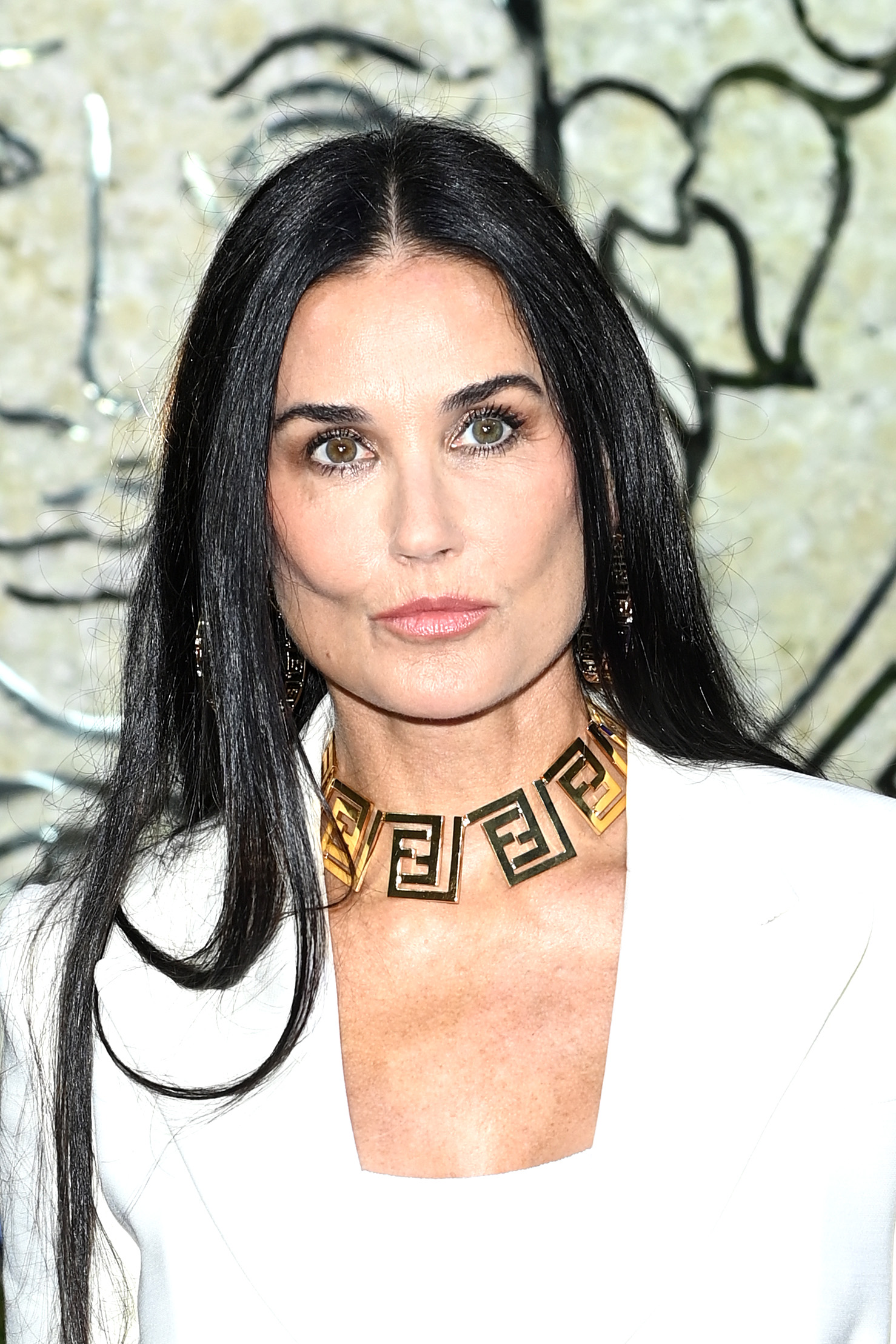 Demi Moore asiste al evento especial de Versace en la Semana de la Moda de Milán Primavera/Verano 2022 el 26 de septiembre de 2021 | Fuente: Getty Images