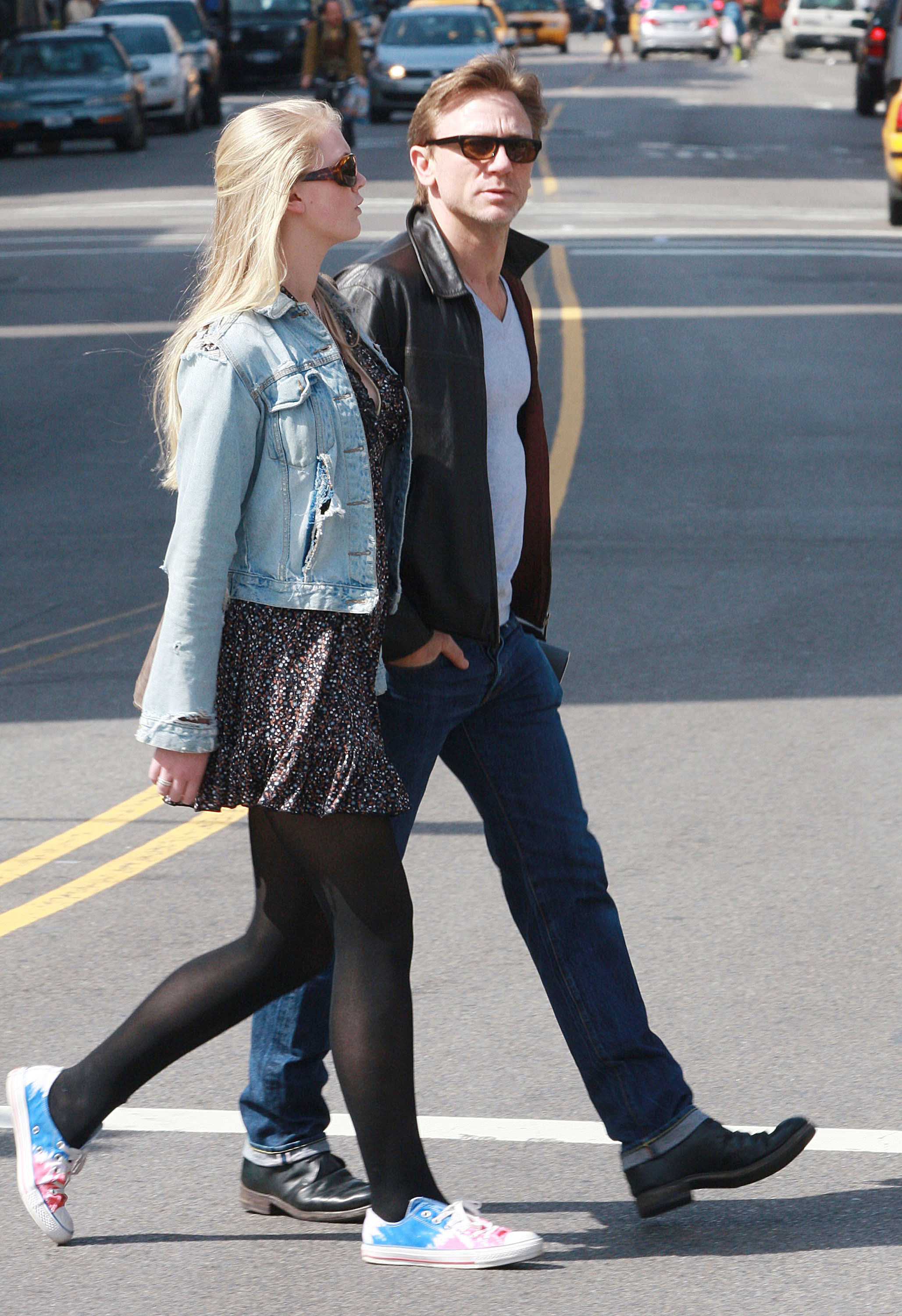 Daniel Craig y Ella Loudon fotografiados en el West Village el 3 de abril de 2010, en Nueva York | Fuente: Getty Images