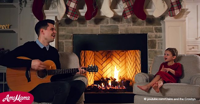 Dúo padre e hija canta clásico navideño, pero cuando mamá se une se convierte en pura magia