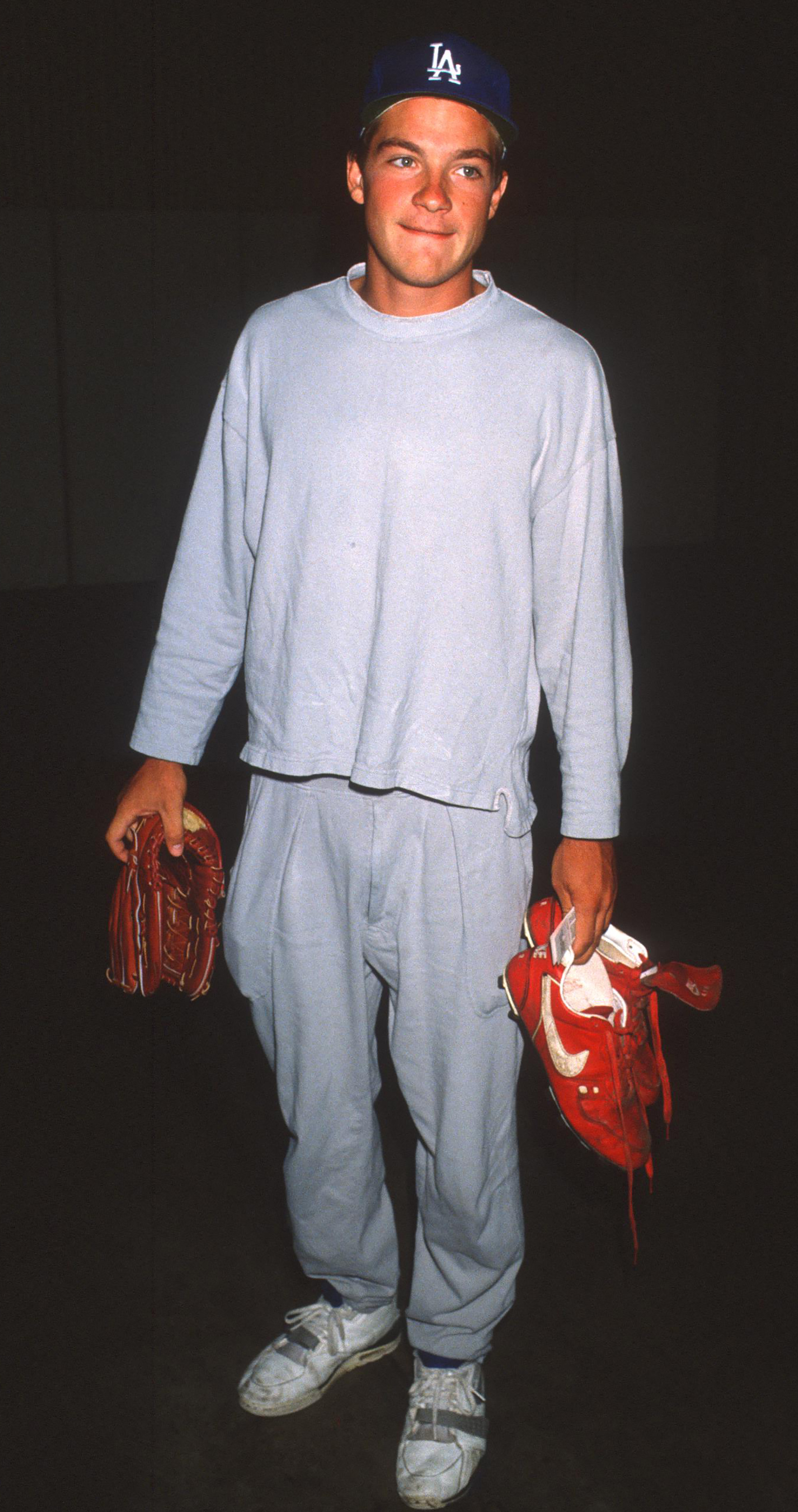 El actor visto asistiendo a un partido de béisbol en agosto de 1990 | Fuente: Getty Images