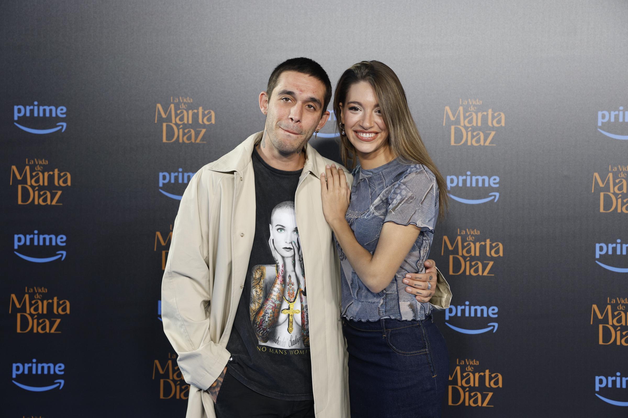 Ana Guerra y Víctor Elías en el estreno de "La vida de Marta Díaz" de Prime Video en Kinépolis Ciudad de la Imagen el 18 de octubre de 2023 en Madrid, España. | Fuente: Getty Images