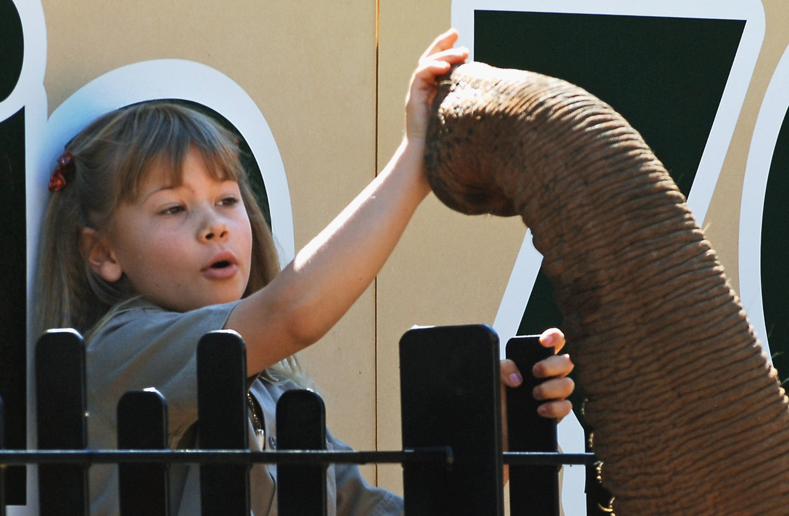 Bindi Irwin durante el funeral por Steve Irwin el 20 de septiembre de 2006, en Beerwah, Australia | Fuente: Getty Images