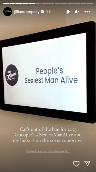 Cartel del Hombre Vivo Más Sexy de People, fechado el 8 de noviembre de 2023 | Foto: Instagram/jilliandempsey