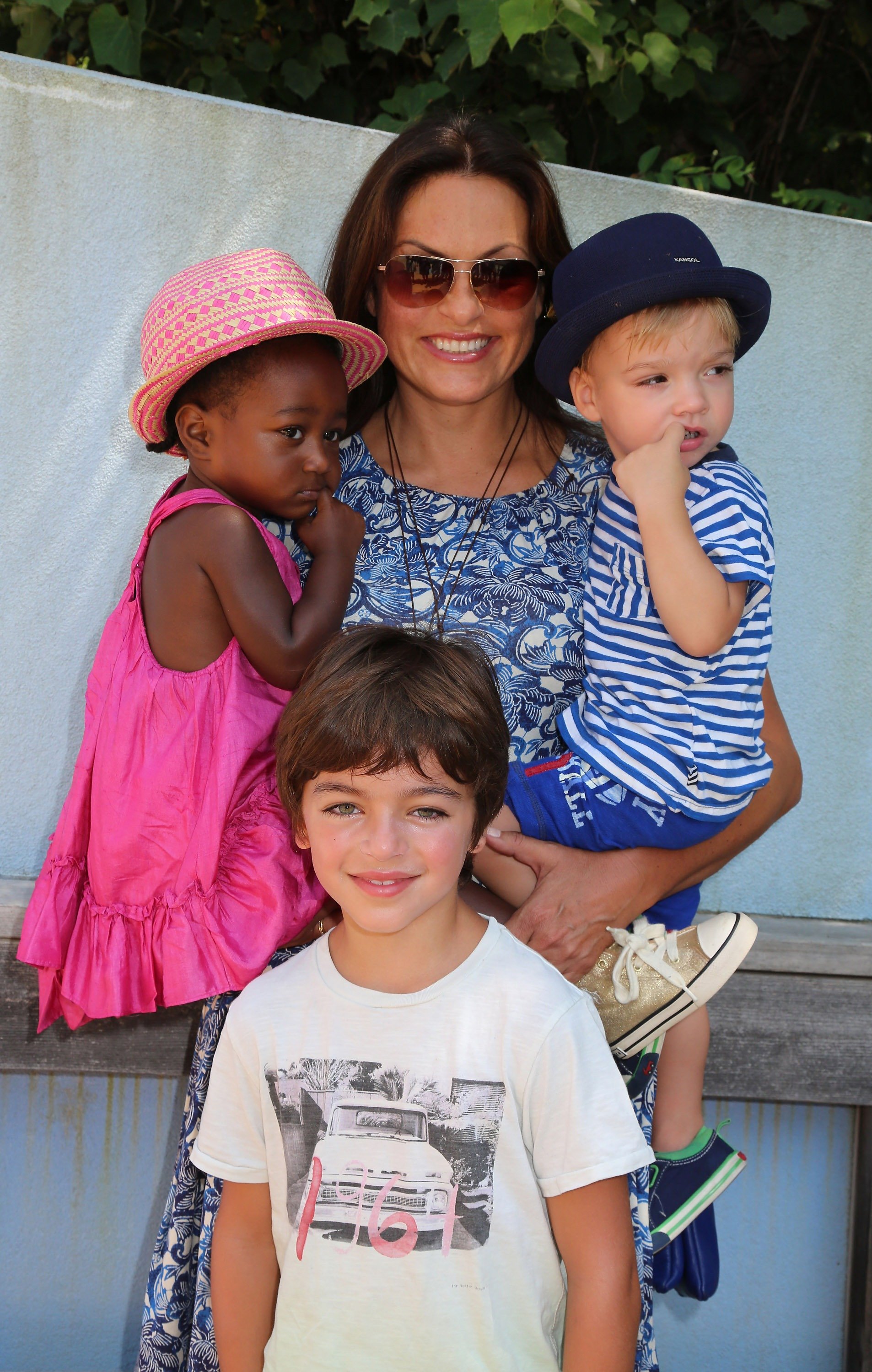Mariska Hargitay con sus hijos en 2013. | Foto: Getty Images