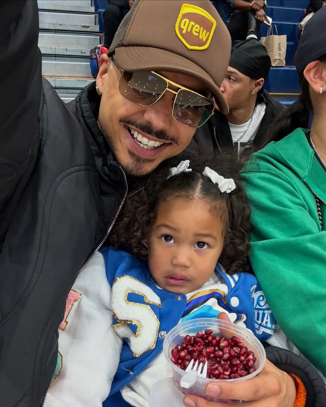 Quincy Brown y Love Combs posan para una foto, fechada en febrero de 2025 | Fuente: Instagram/quincy