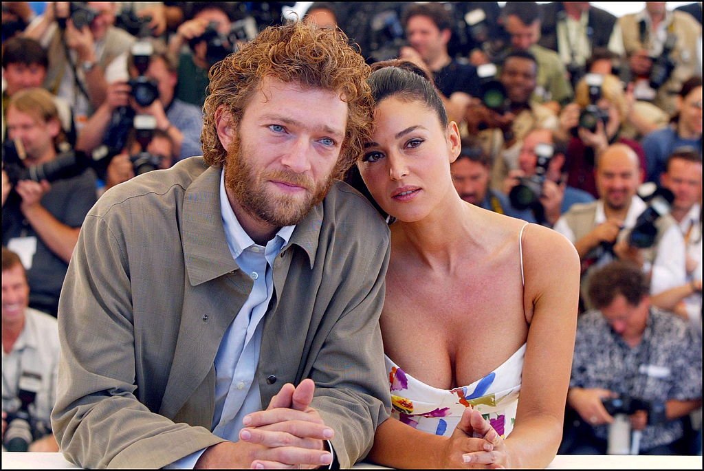 Vincent Cassel y Monica Bellucci el 24 de mayo de 2002, en Francia. | Foto: Getty Images
