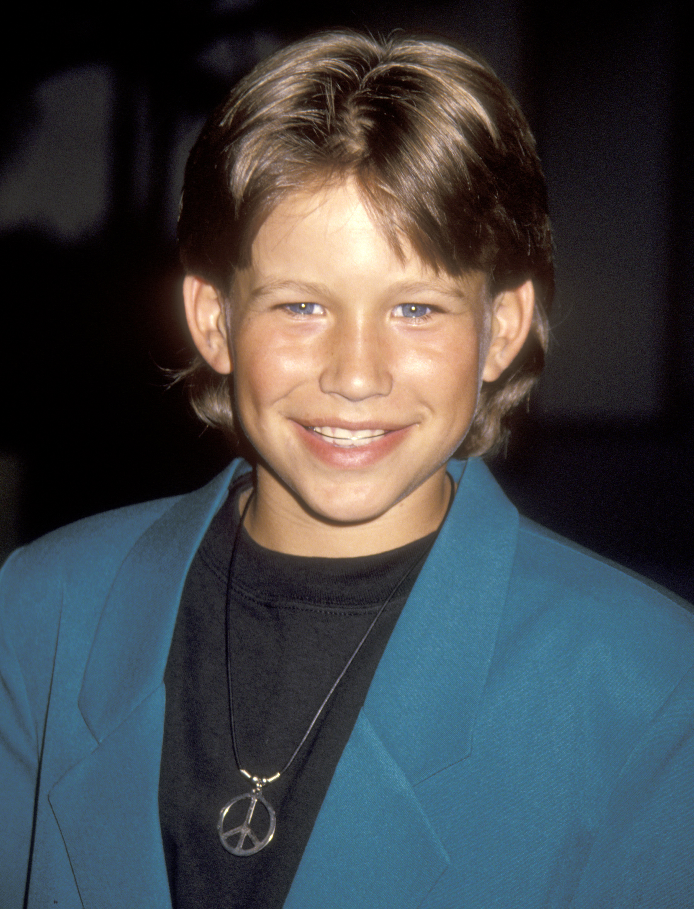 Jonathan Taylor Thomas asiste a la fiesta de las cadenas afiliadas a ABC el 10 de junio de 1993 | Fuente: Getty Images