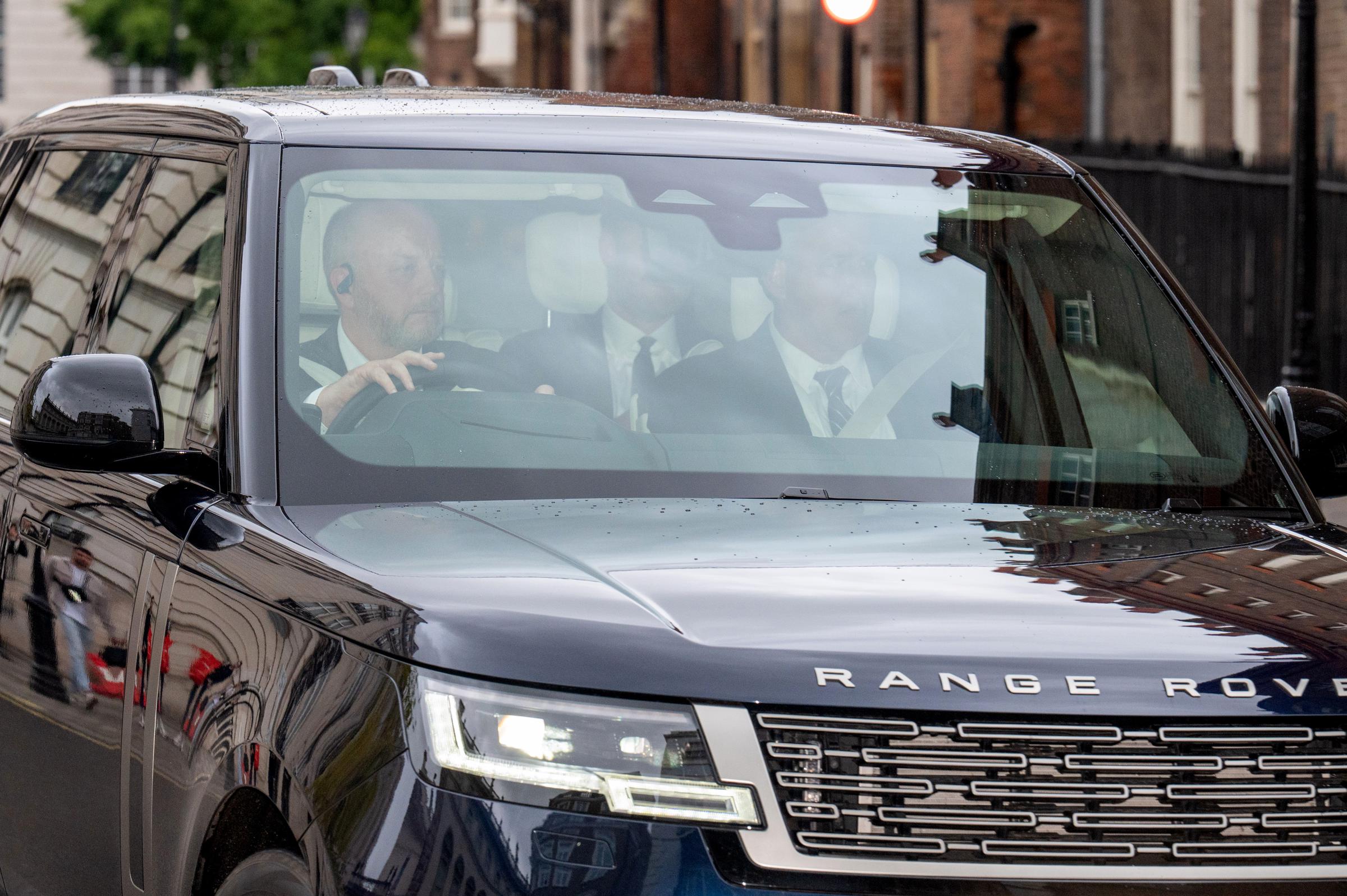 El príncipe Harry llega a Clarence House el 10 de septiembre de 2025, en Londres, Inglaterra | Fuente: Getty Images