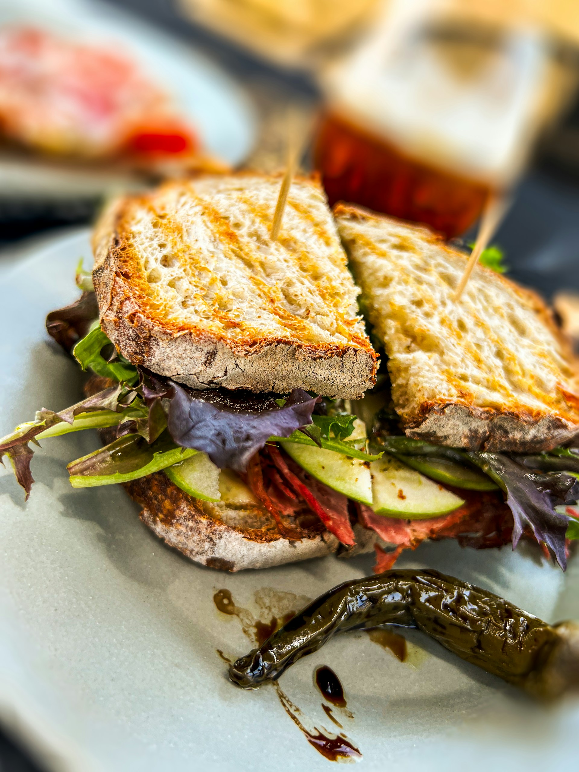 Bocadillos en un plato | Fuente: Unsplash