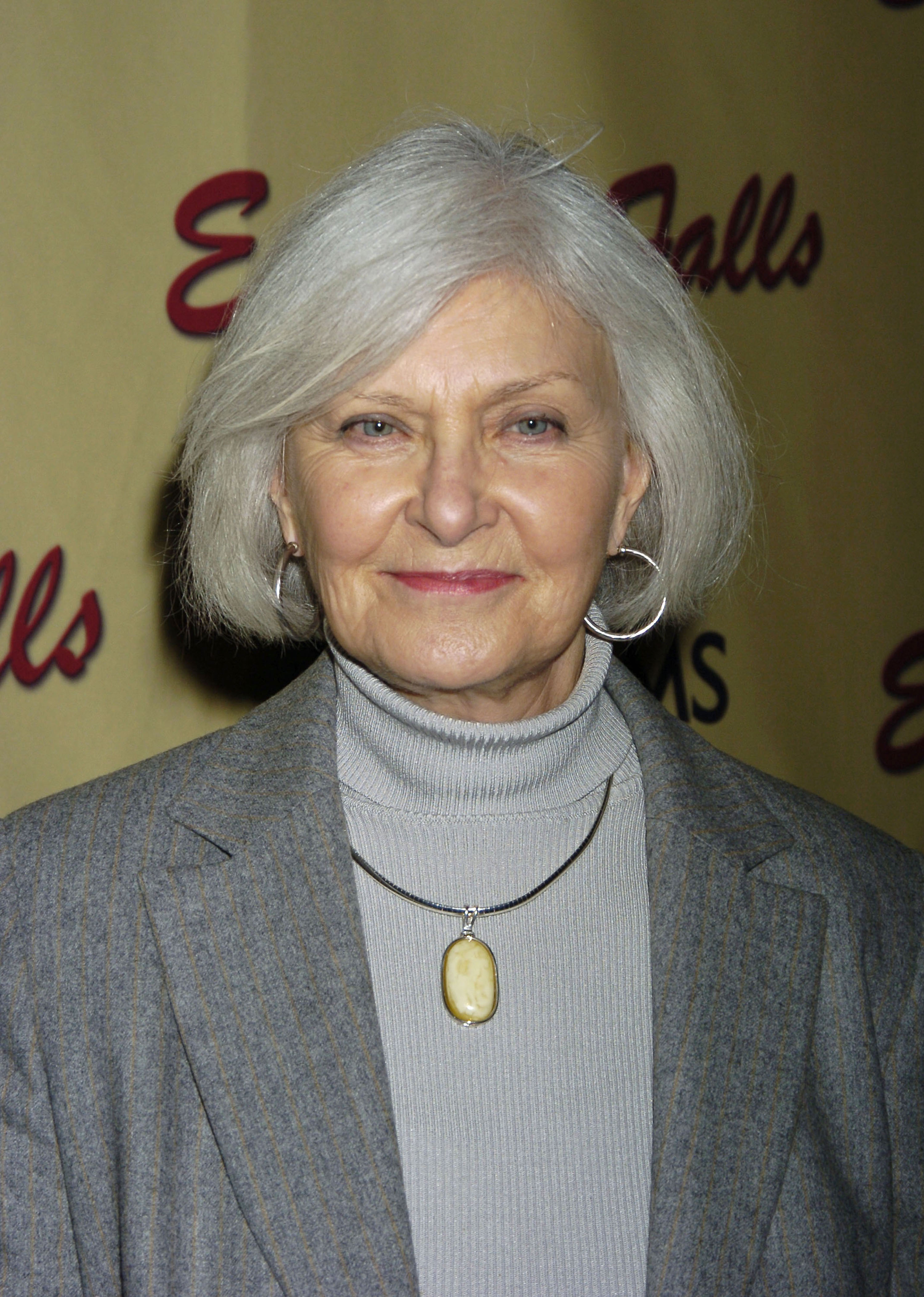 Joanne Woodward durante el estreno de "Empire Falls" en Nueva York en 2005 | Fuente: Getty Images