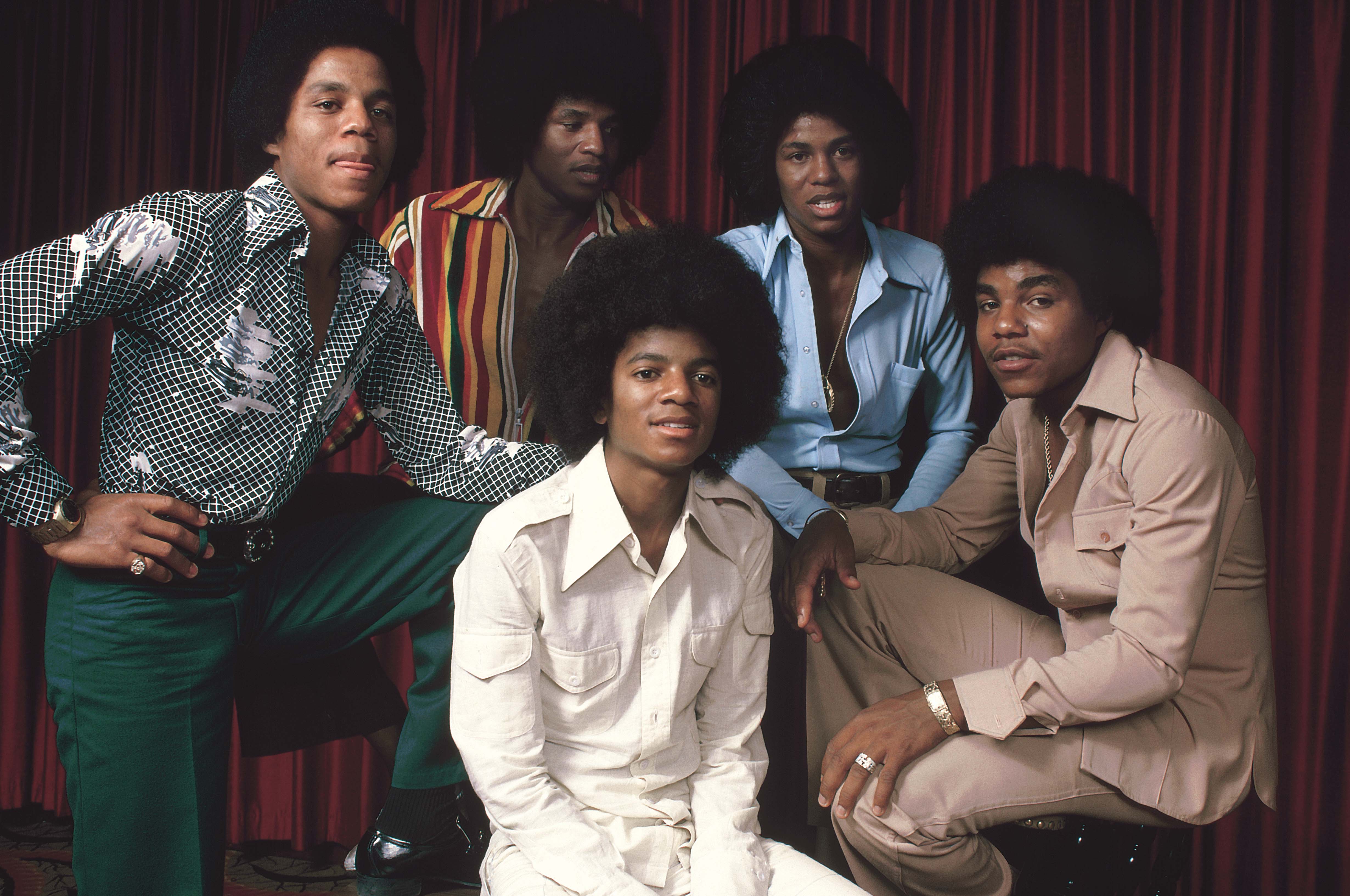 Michael Jackson durante su etapa en el grupo The Jackson Five en 1975 | Foto: Getty Images