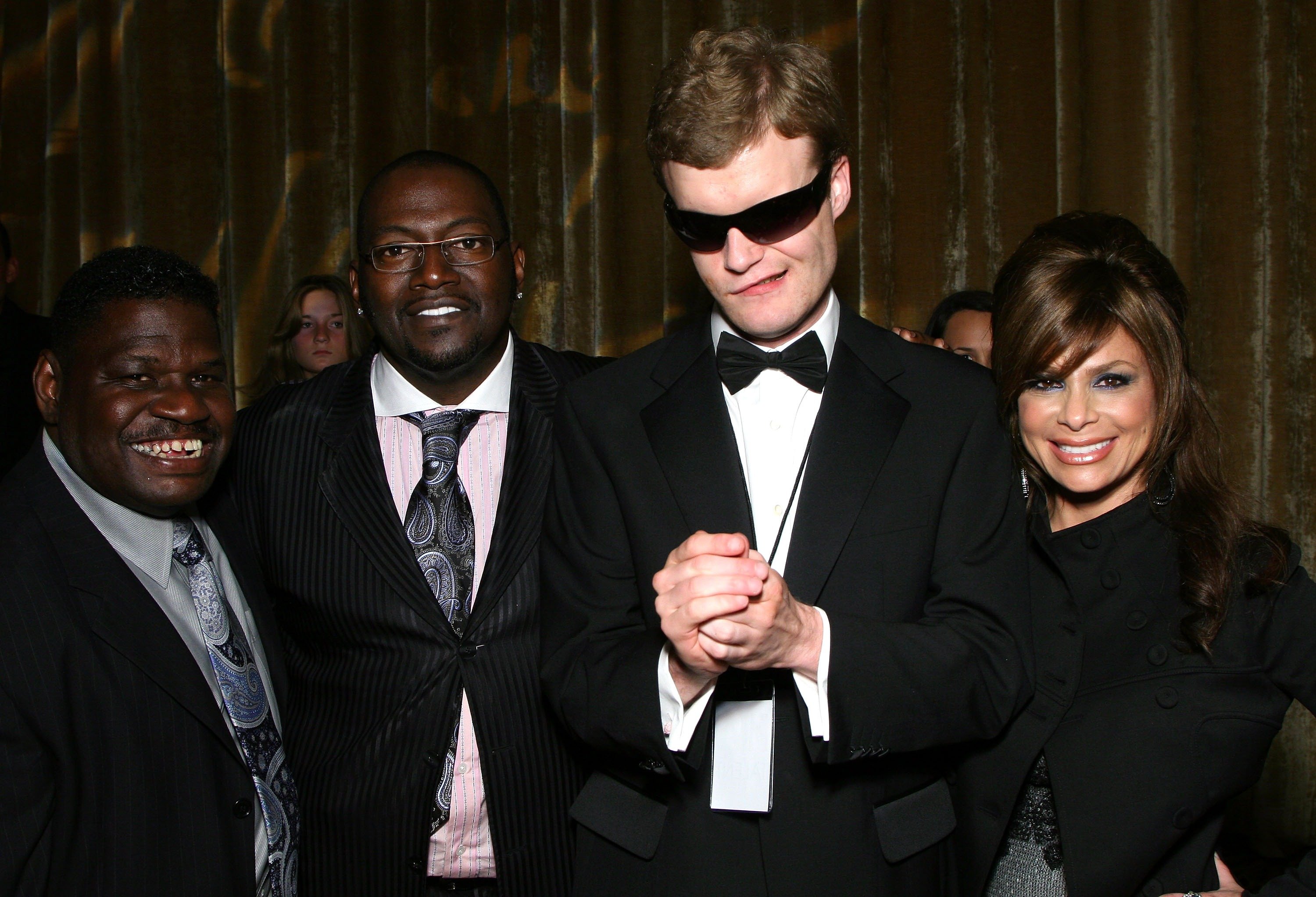 Jay White, Randy Jackson, Derek Paravicini y Paula Abdul en Los Ángeles en octubre de 2007. | Foto: Getty Images