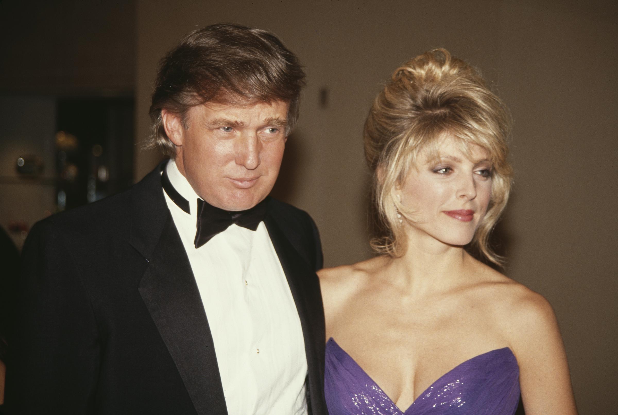 Donald Trump con la actriz en los premios Soap Opera Digest de 1992, el 10 de enero de 1992 | Fuente: Getty Images