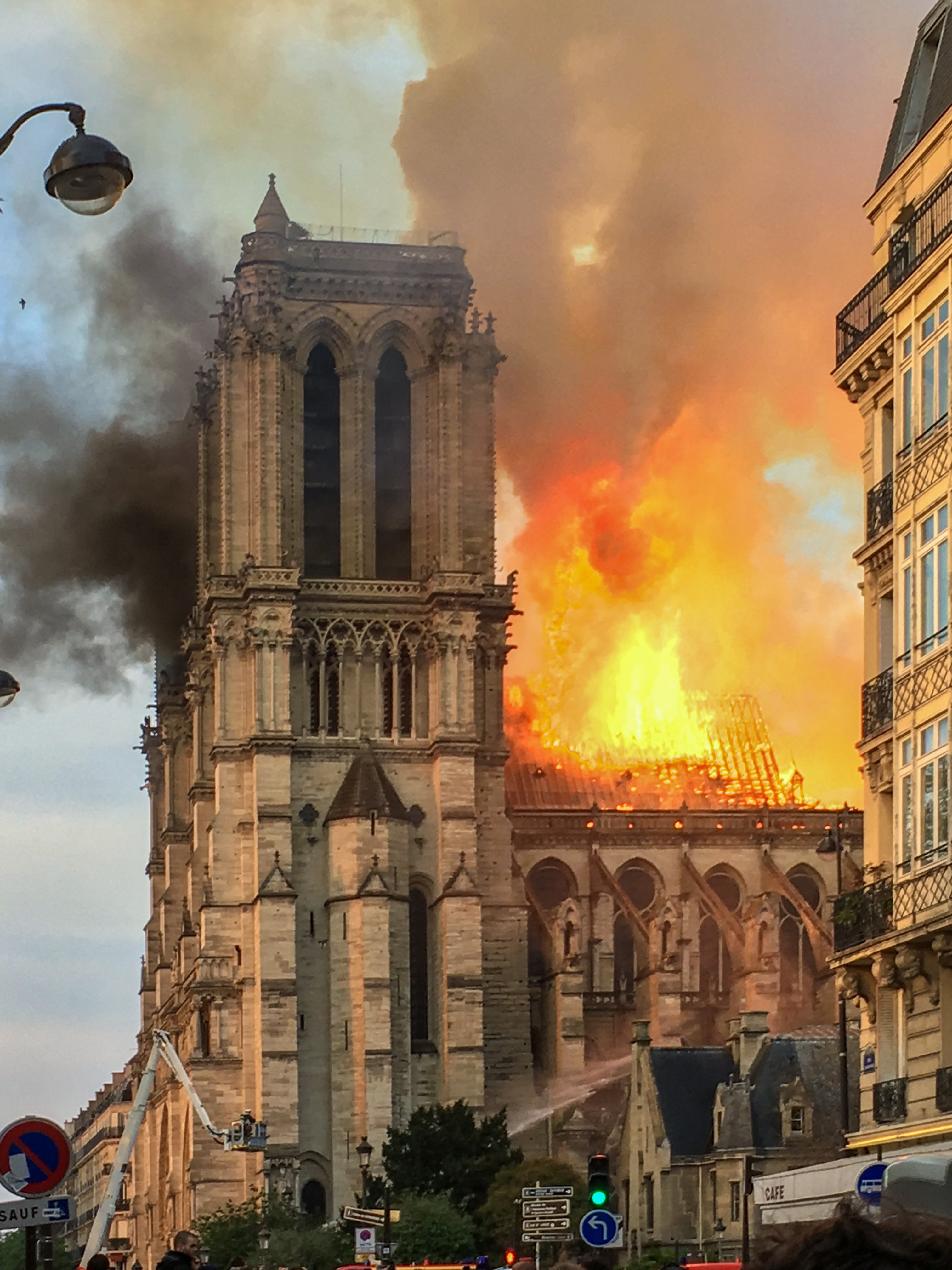 Incendio de Notre Dame de Paris, 15 de abril de 2019. | Imagen: Wikipedia