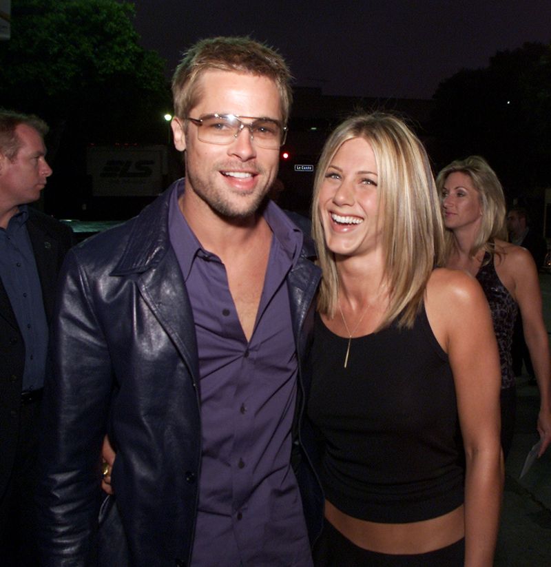 Brad Pitt y Jennifer Aniston durante el estreno de "Rock Star" en el Mann Village Theater de Los Ángeles, California, el 4 de septiembre de 2001 | Fuente: Getty Images