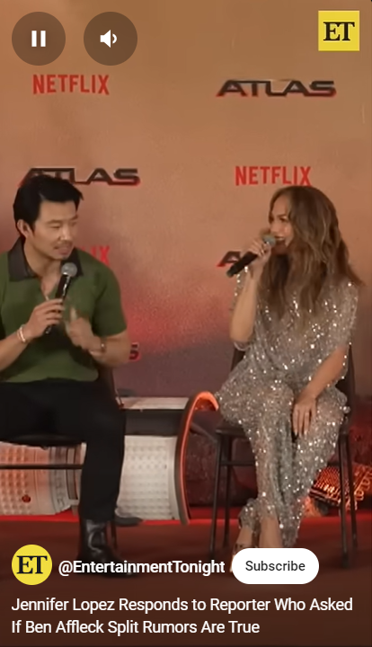 Simu Liu y Jennifer Lopez durante una gira de prensa de su película "Atlas" en Ciudad de México, como se ve en un vídeo compartido el 24 de mayo de 2024 | Fuente: YouTube/EntertainmentTonight