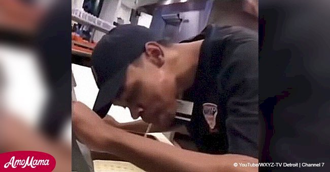 Empleado de restaurante despedido y arrestado tras video de él escupiendo sobre pizza