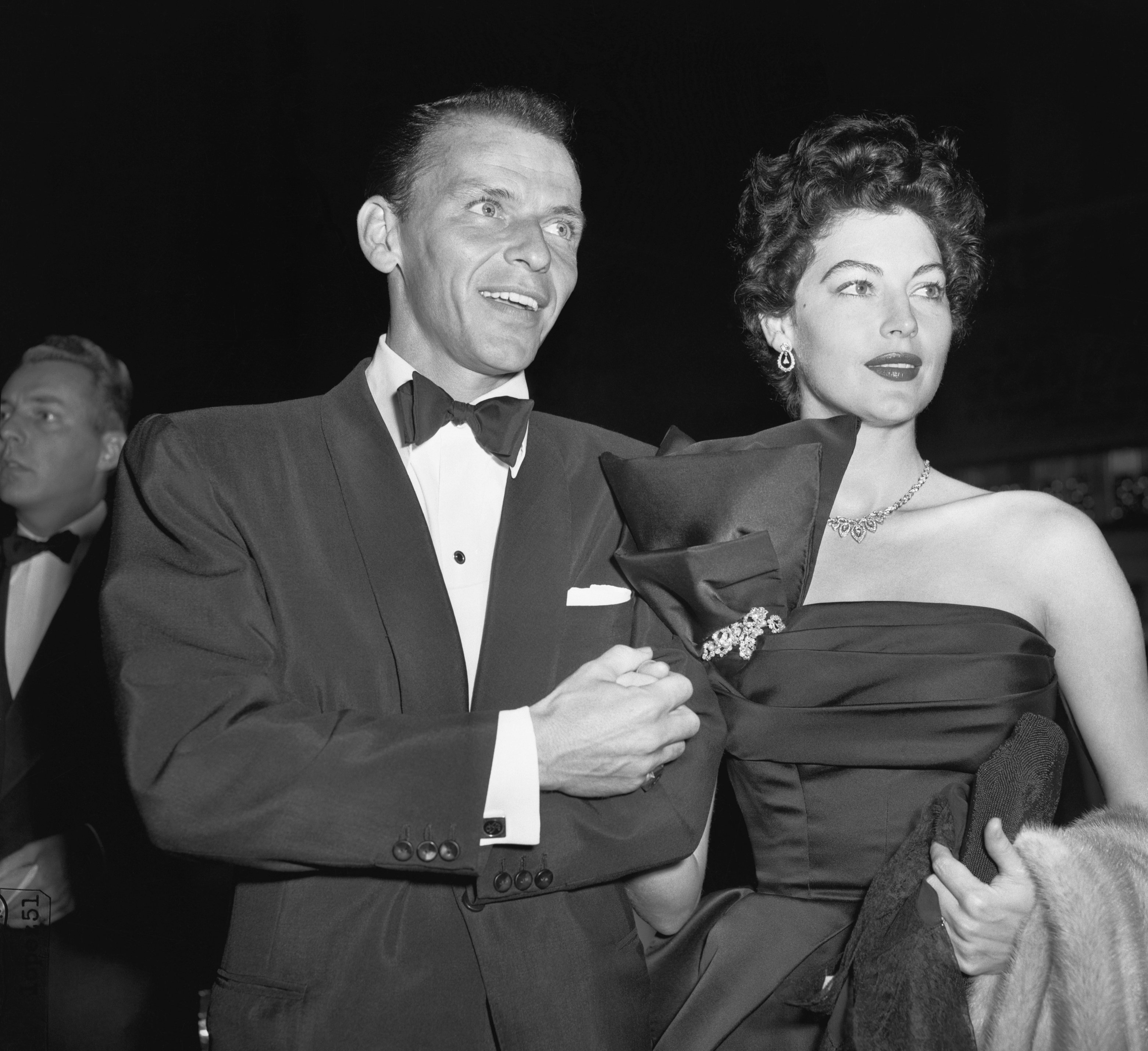 Primera aparición pública de Frank Sinatra y Ava Gardner desde que la esposa de Sinatra le concedió el divorcio. | Foto: Getty Images