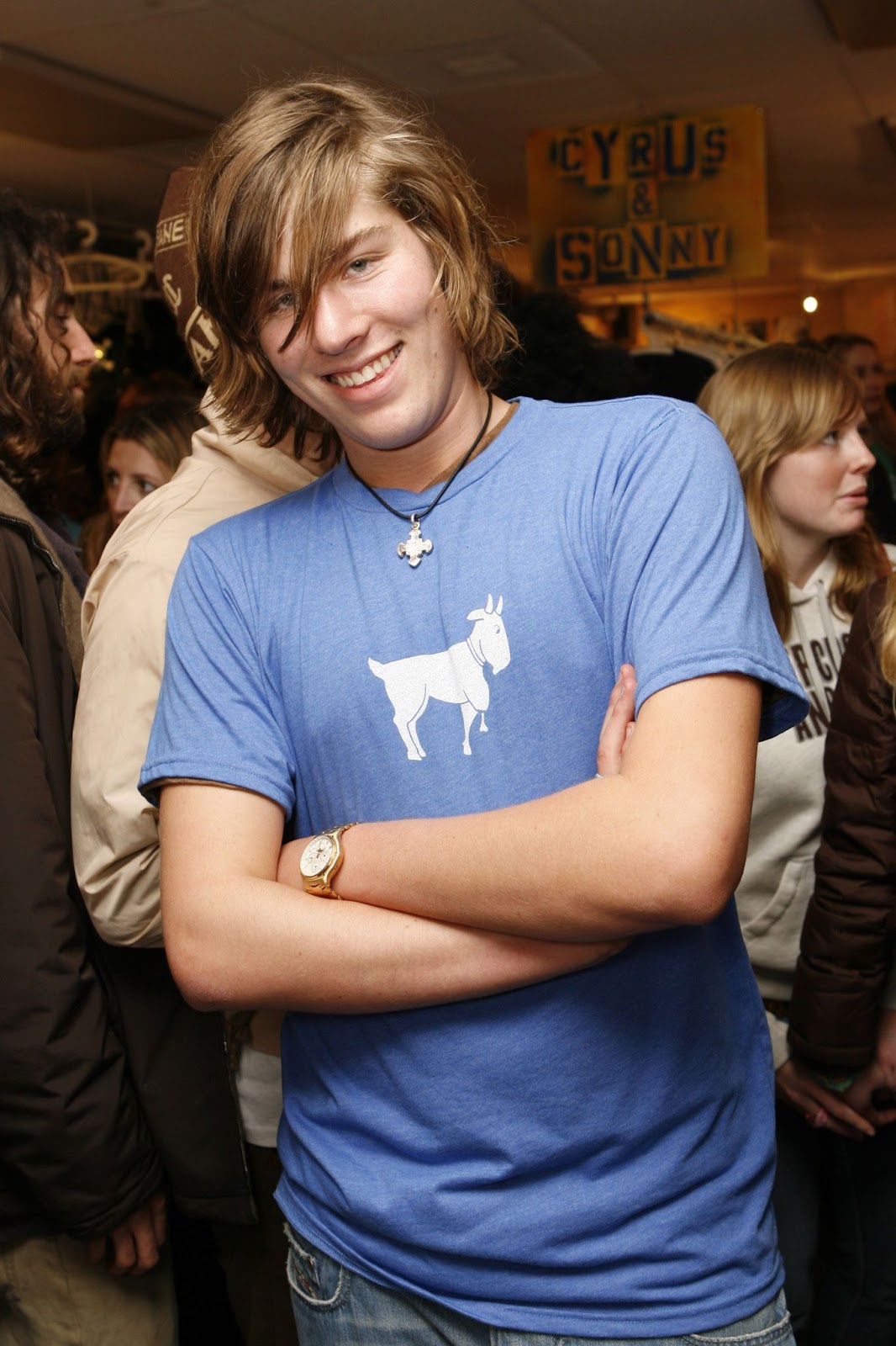 Cyrus Shepherd-Oppenheim durante el lanzamiento de una línea de ropa en Silverlake, California, en 2006 | Fuente: Getty Images