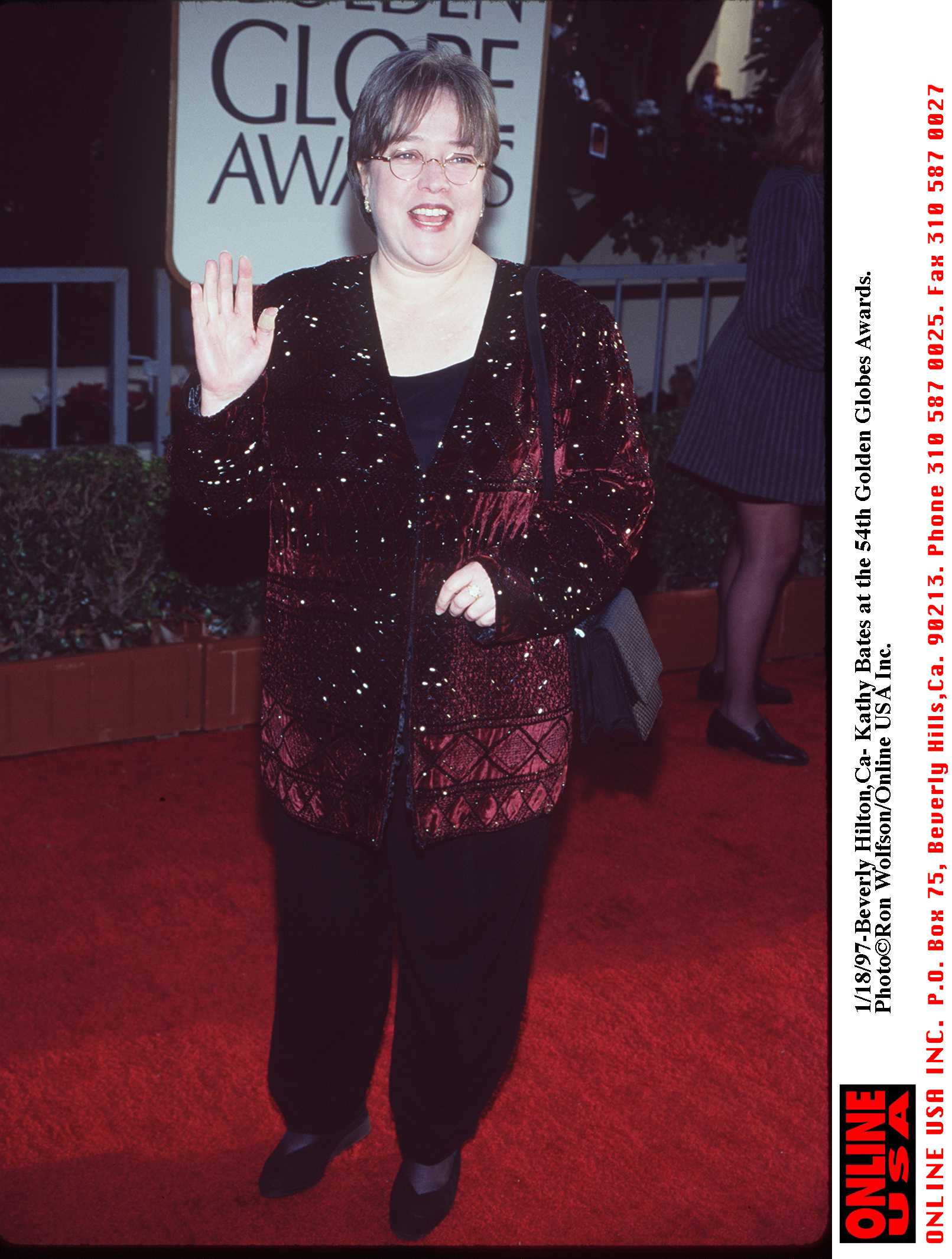 Kathy Bates en la 54ª edición de los Golden Globe en The Beverly Hilton, el 19 de enero de 1997 | Fuente: Getty Images