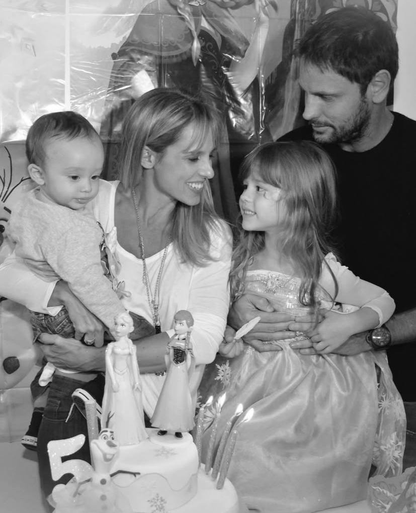 Mariana Fabbiani con su familia. | Foto: Instagram.com/marianafabbiani