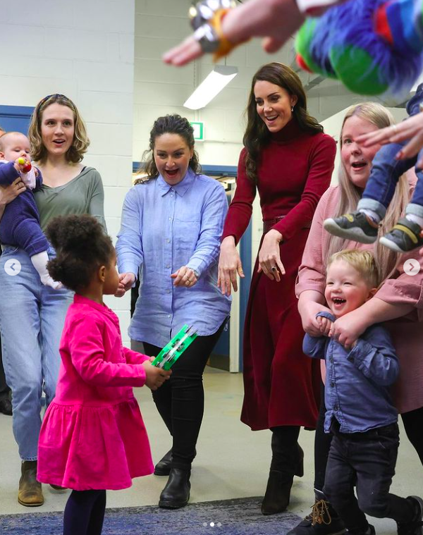 La princesa Catherine interactuando con niños y padres, publicado el 12 de mayo de 2024 | Fuente: Instagram/earlychildhood
