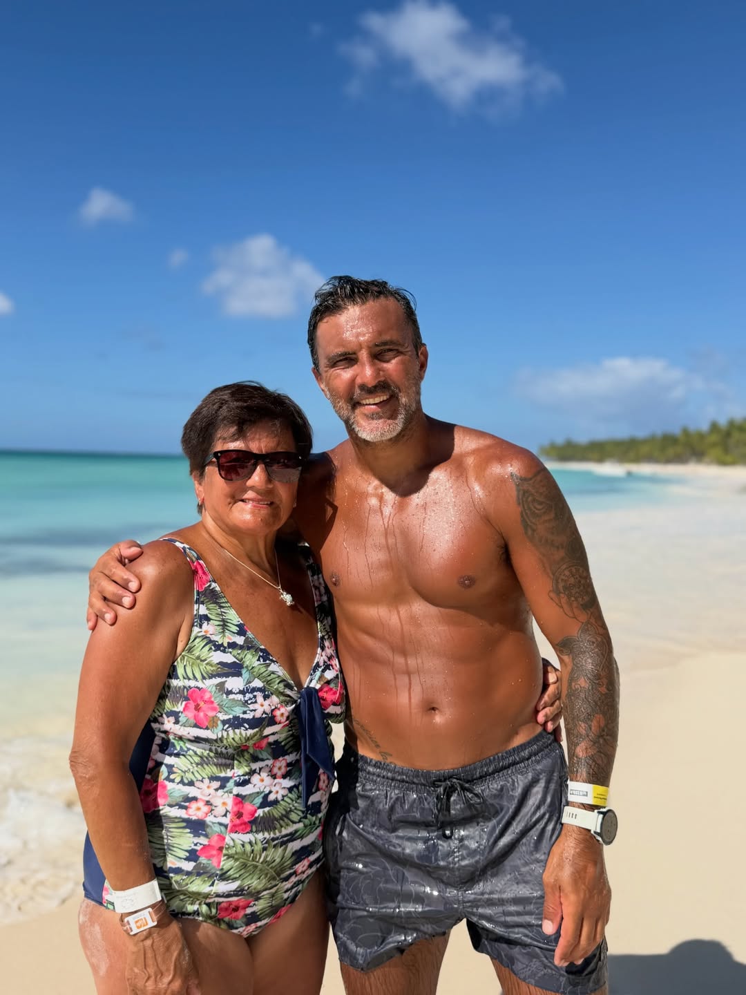 Fabián Cubero junto a su madre | Instagram/micaviciconte