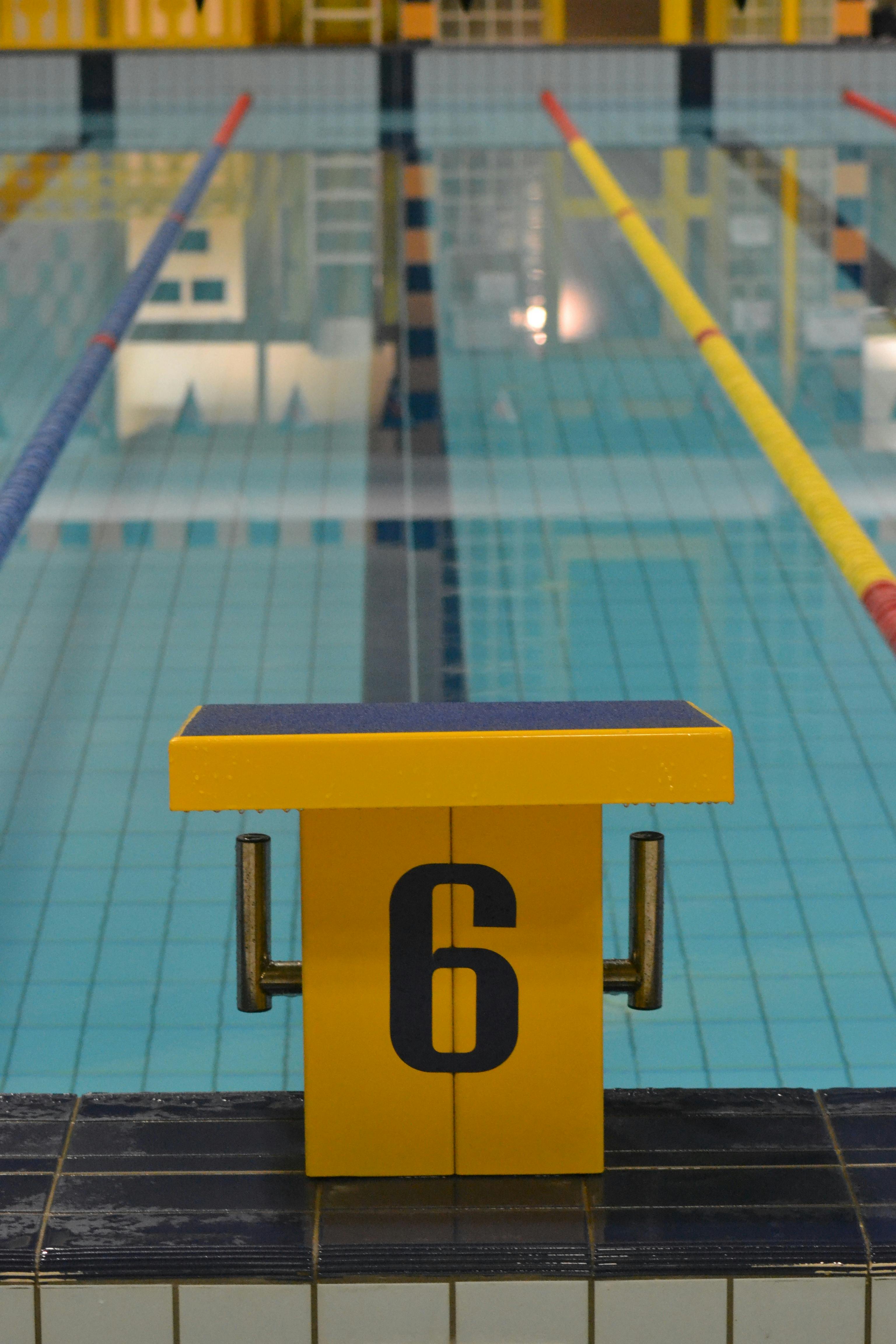 Una piscina cubierta | Fuente: Pexels