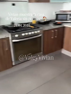 Imagen de la cocina de Valeria Márquez. | Fuente: TikTok/Valeria&Vivian