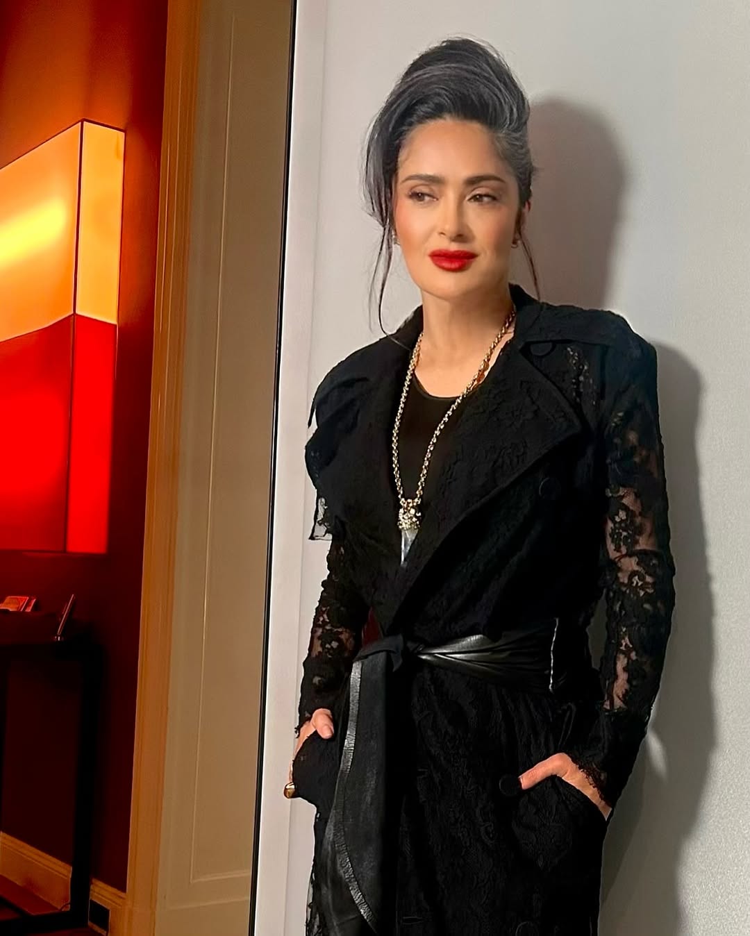 Salma Hayek, de su publicación en las redes sociales del 5 de marzo de 2025 | Fuente: Instagram/salmahayek