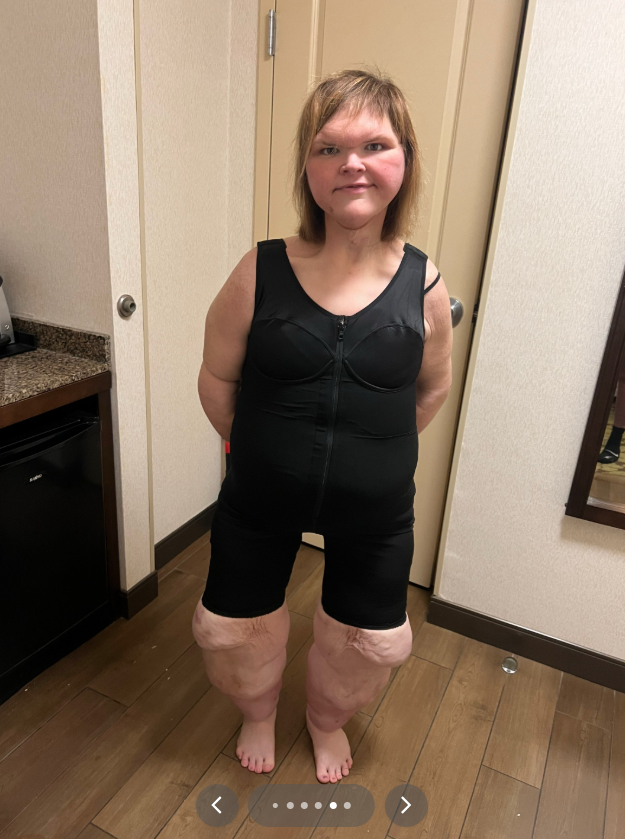 Tammy Slaton muestra su nueva figura con ropa negra, de un post de vídeo fechado el 21 de julio de 2025 | Fuente: TikTok/tammy.l.slaton