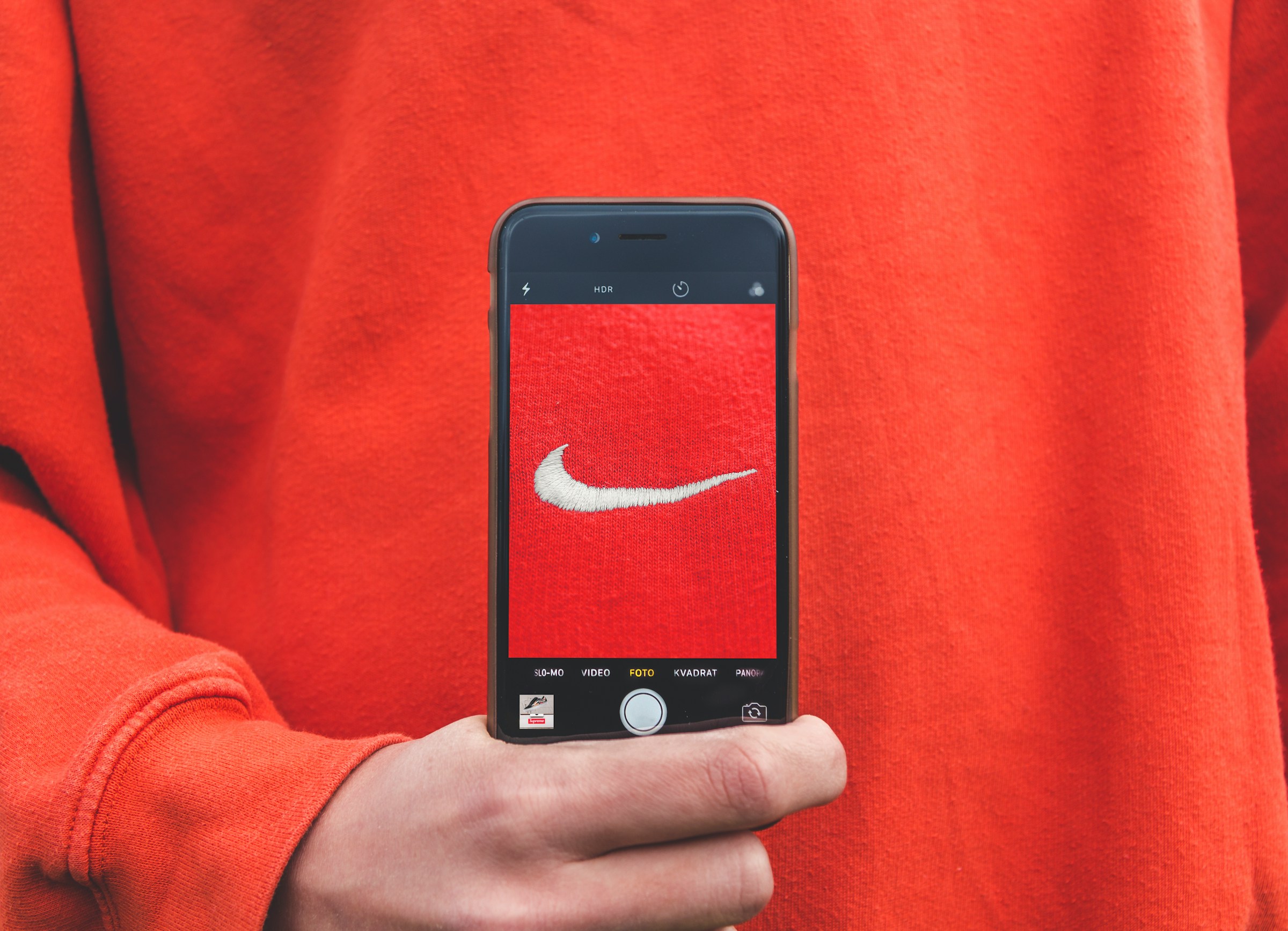 Jersey Nike rojo | Foto: Unsplash