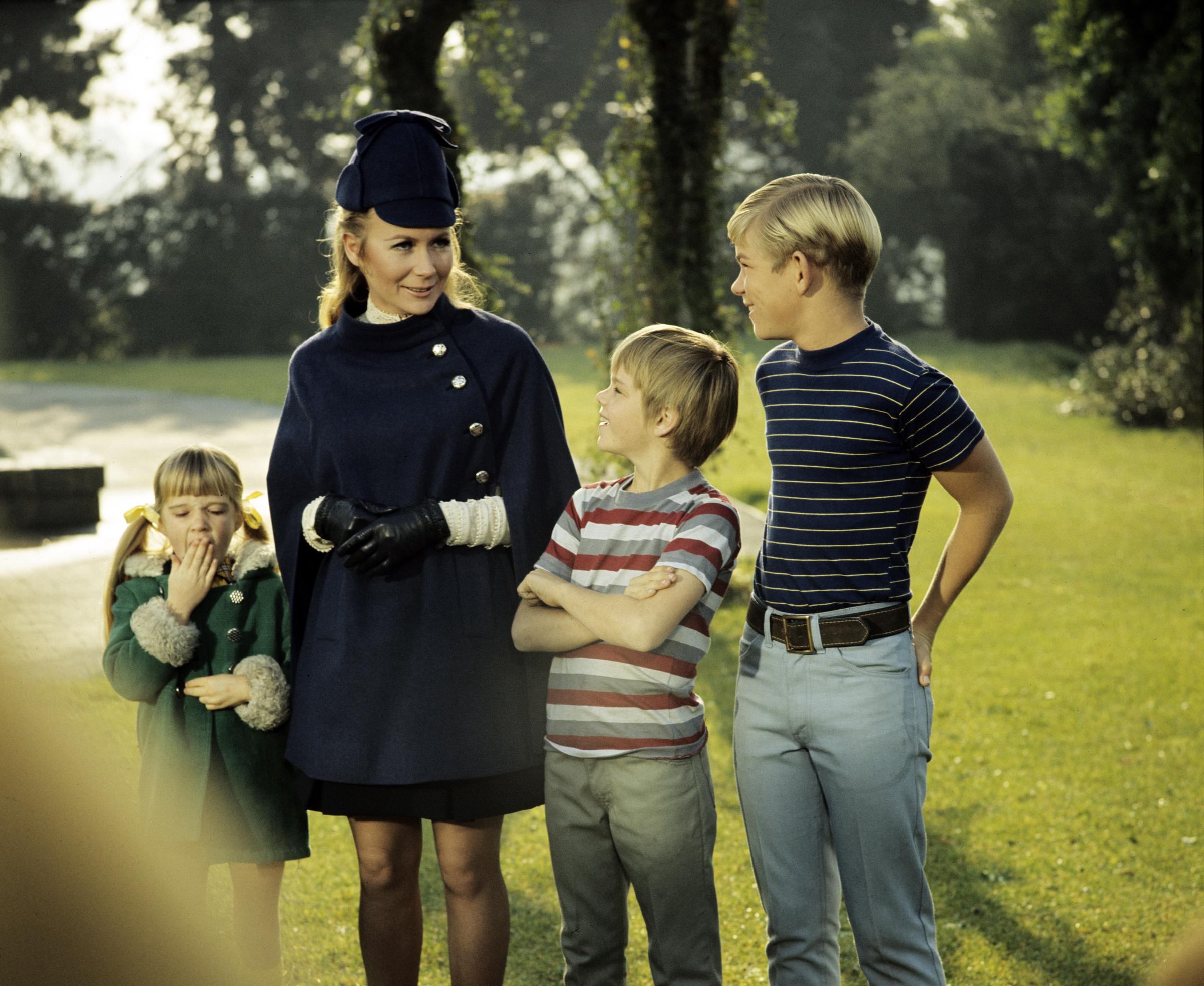 Kim Richards (Prudence), Juliet Mills (Nanny), Trent Lehman (Butch) y David Doremus (Hal), el 22 de enero de 1971 | Fuente: Getty Images