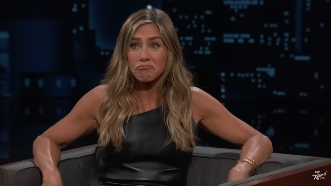 Jennifer Aniston en "Jimmy Kimmel Live", compartido el 3 de octubre de 2024 | Fuente: YouTube.com/JimmyKimmelLive