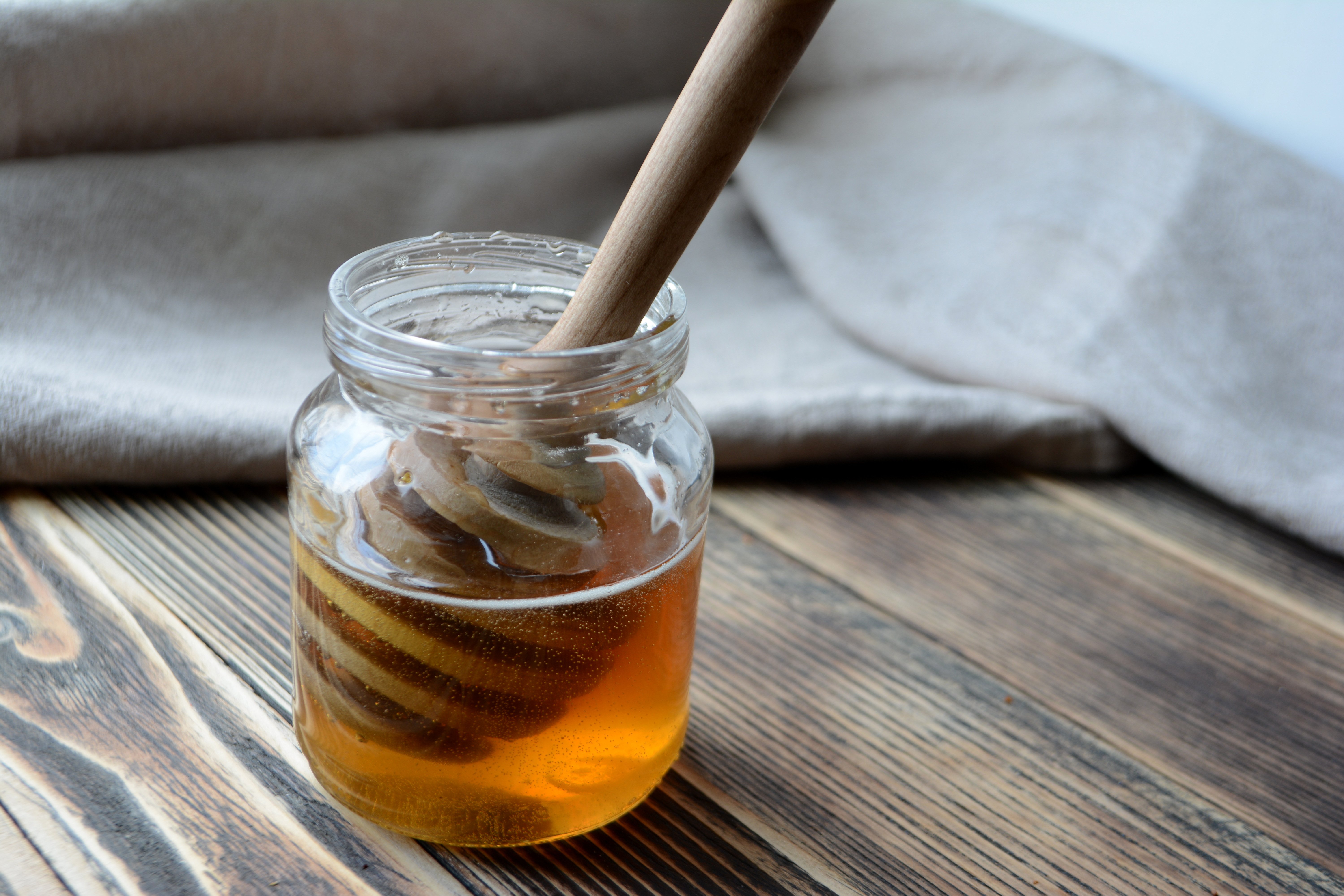 Tarro de miel. | Foto: Shutterstock