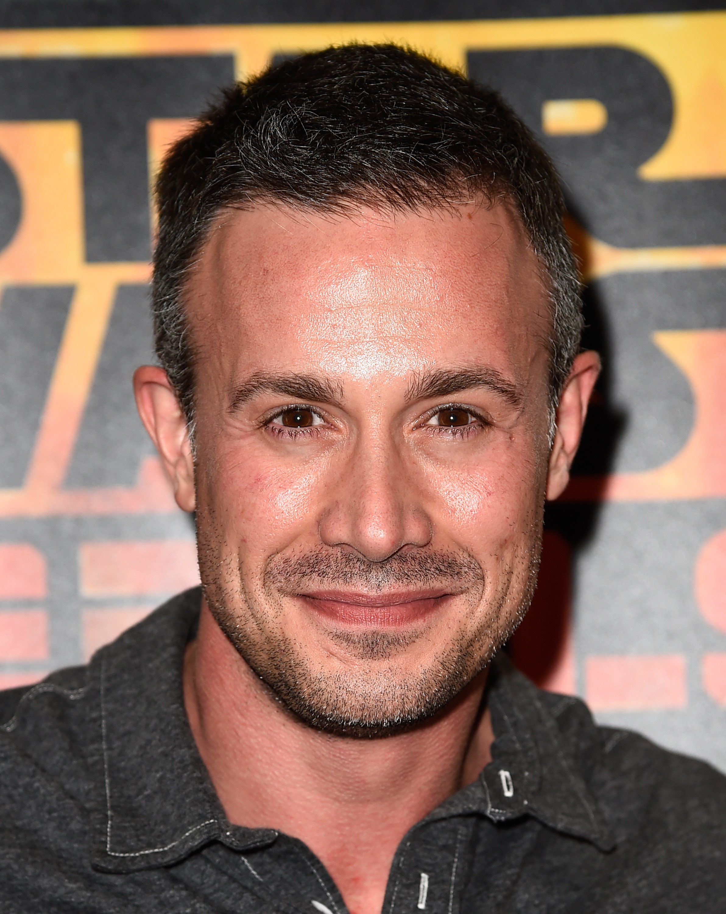 Freddie Prinze Jr. en la línea de prensa de "Star Wars: Rebels" el 25 de julio de 2014, en San Diego, California. | Fuente: Getty Images