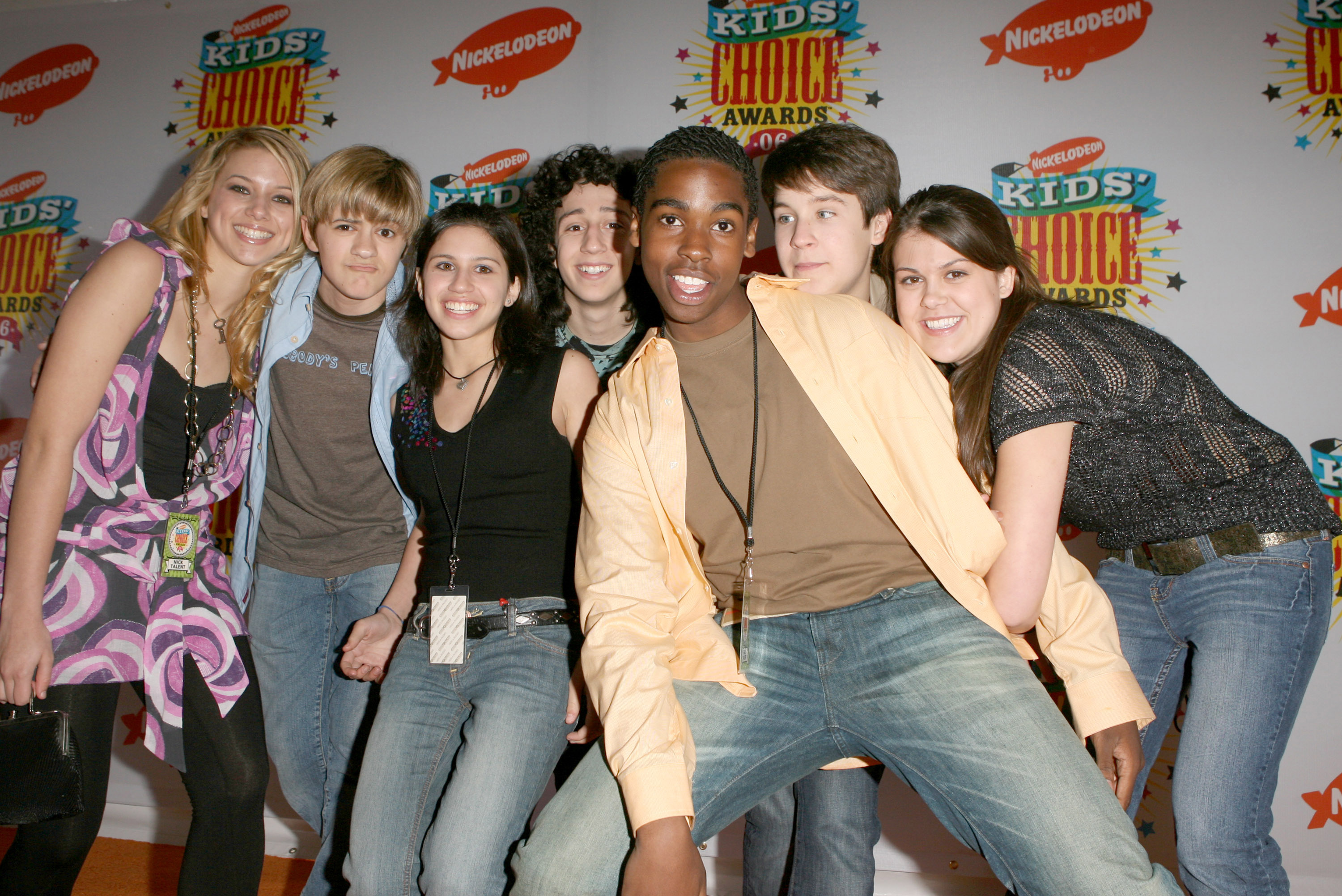 El elenco de "Ned's Declassified School Survival Guide" fotografiado durante los 19º Premios Kids' Choice Anuales de Nickelodeon el 01 de abril de 2006 | Fuente: Getty Images