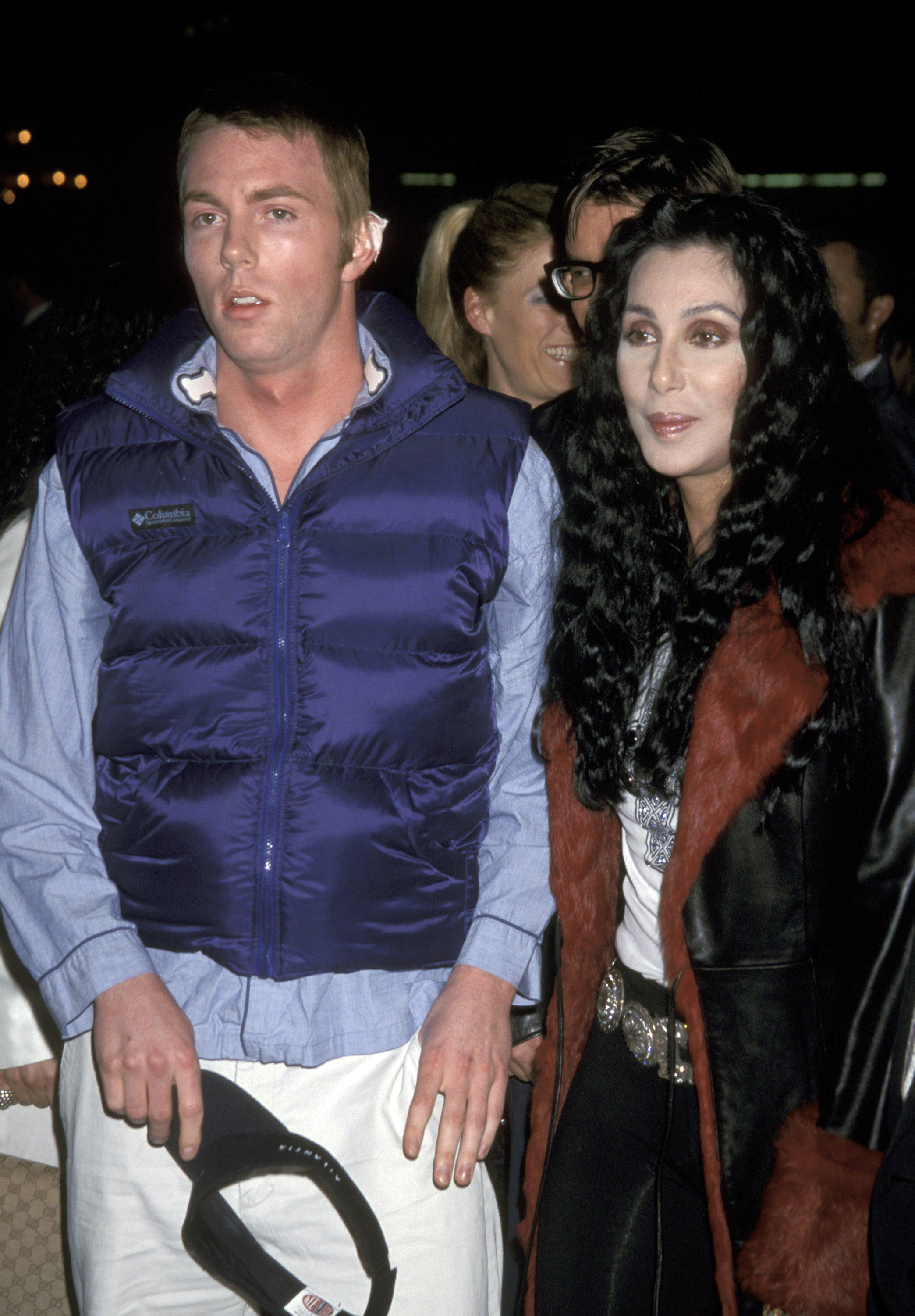 Elijah Blue Allman y Cher en el estreno de "Blow" en Los Ángeles el 21 de marzo de 2001 | Fuente: Getty Images